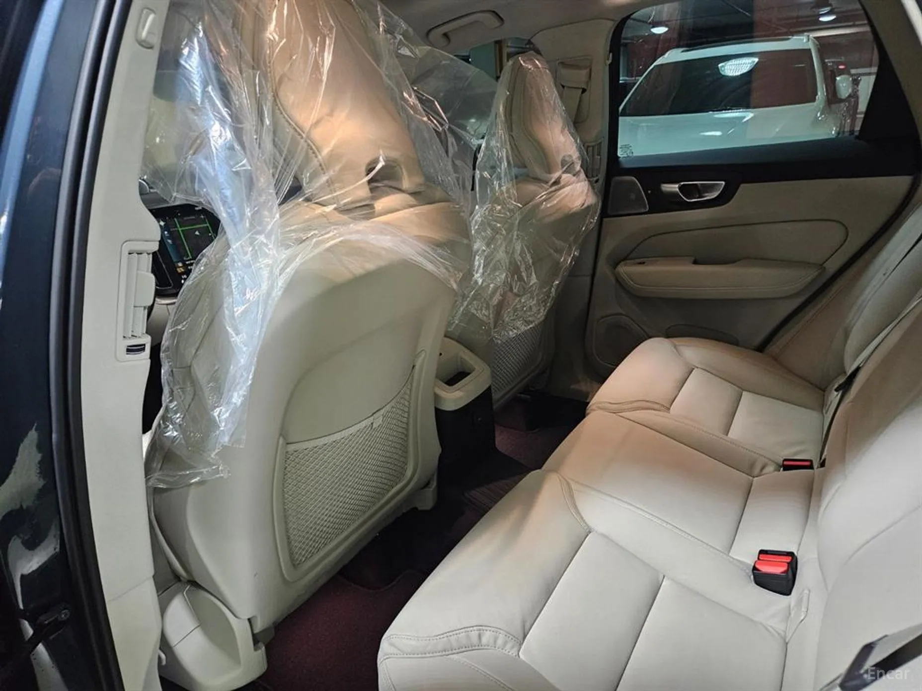 Volvo XC60 Gen 2 превью 12