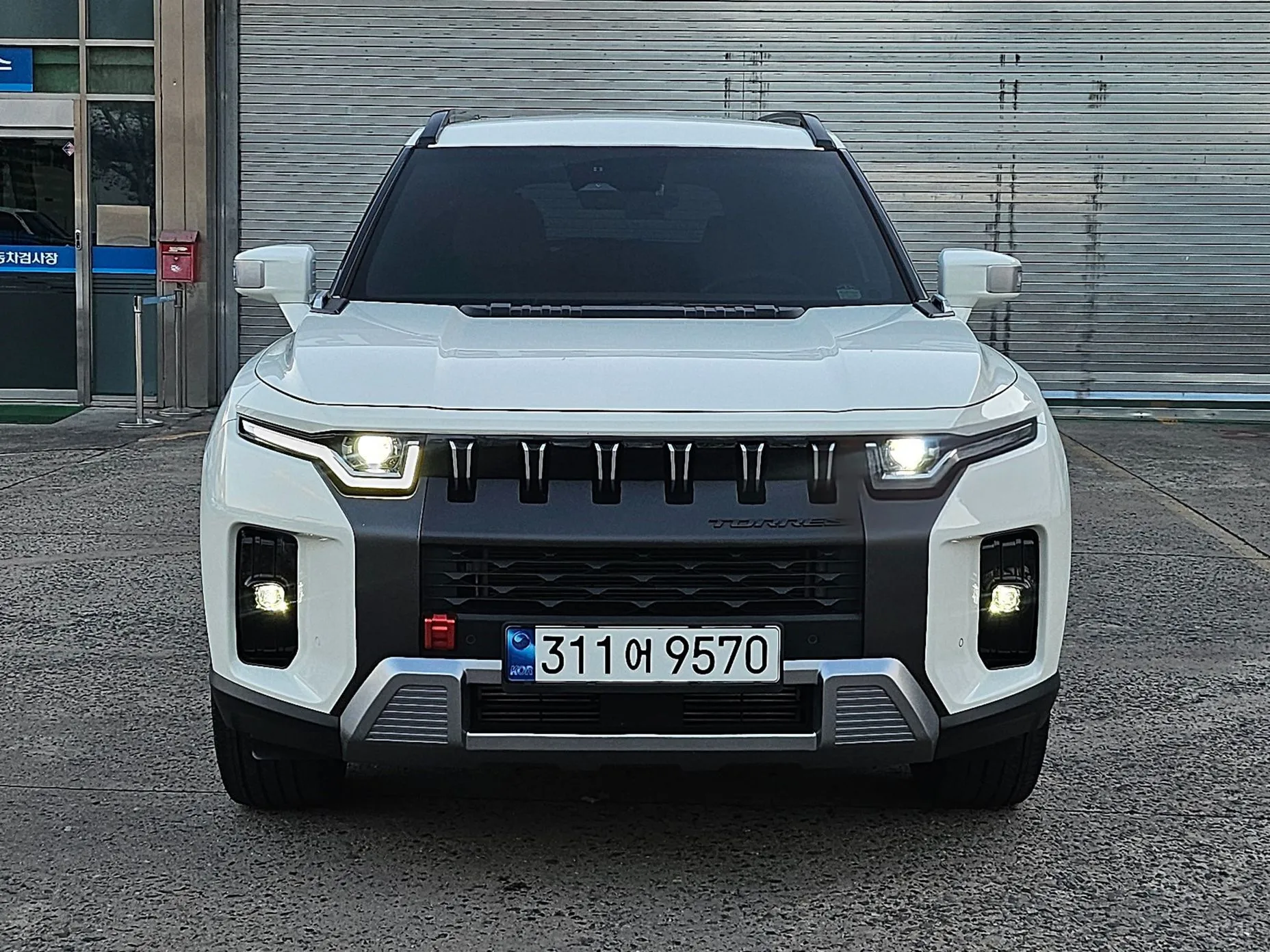 KG Mobility (SsangYong) Torres превью 3