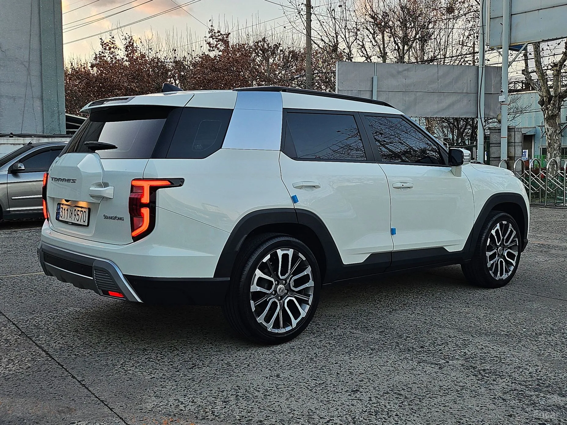KG Mobility (SsangYong) Torres превью 5