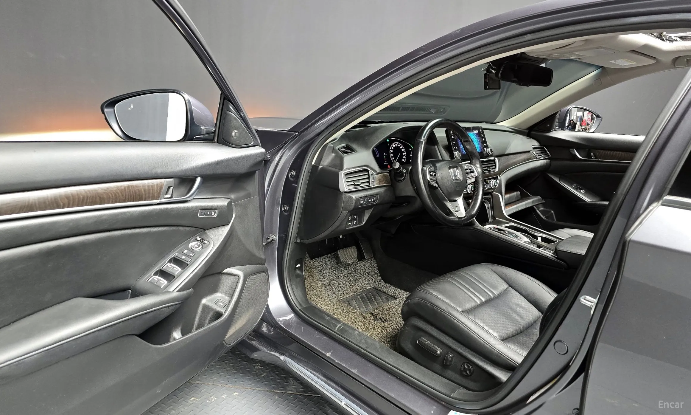 Honda Accord 10th Generation превью 11