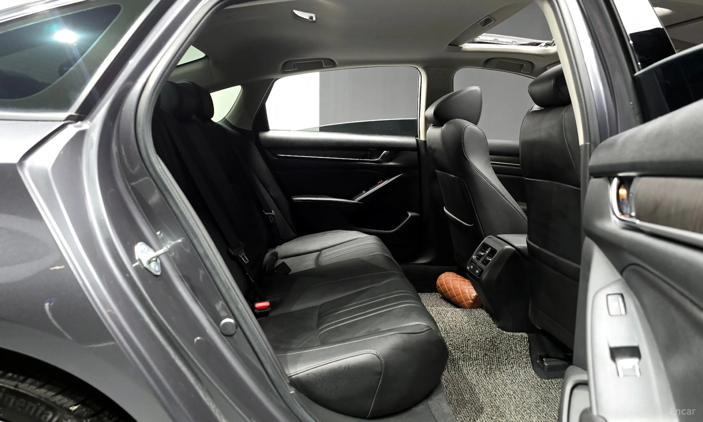 Honda Accord 10th Generation превью 12