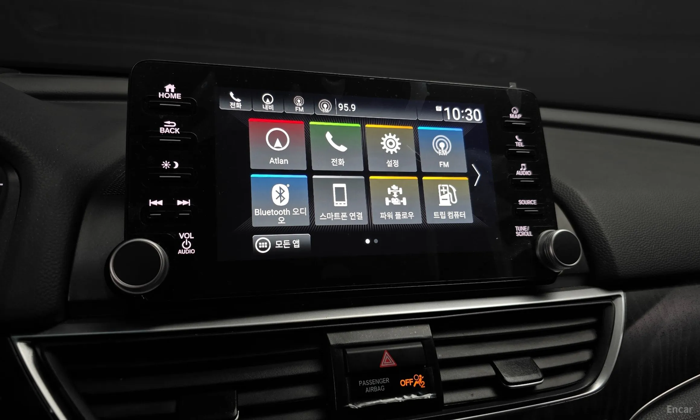 Honda Accord 10th Generation превью 14
