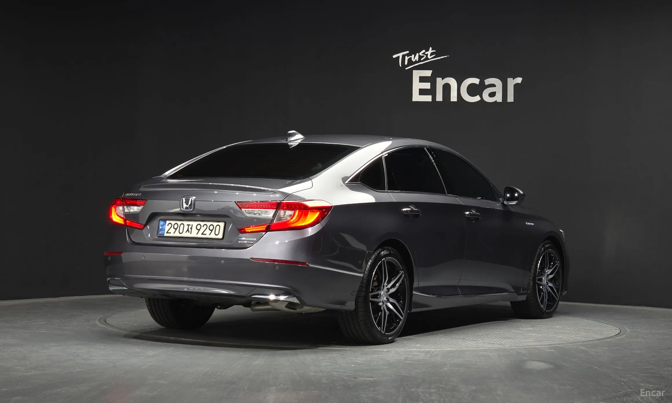 Honda Accord 10th Generation превью 2