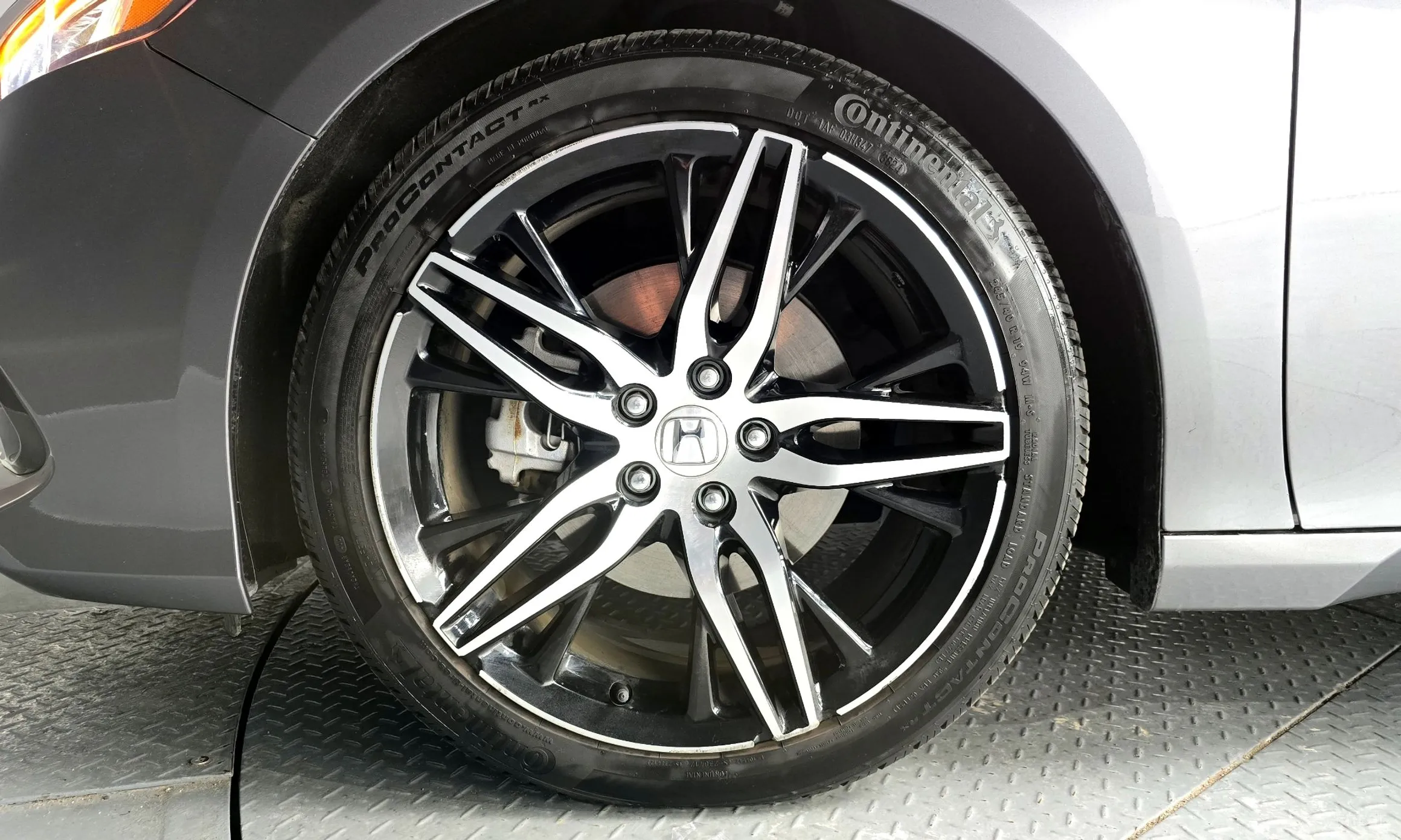 Honda Accord 10th Generation превью 5