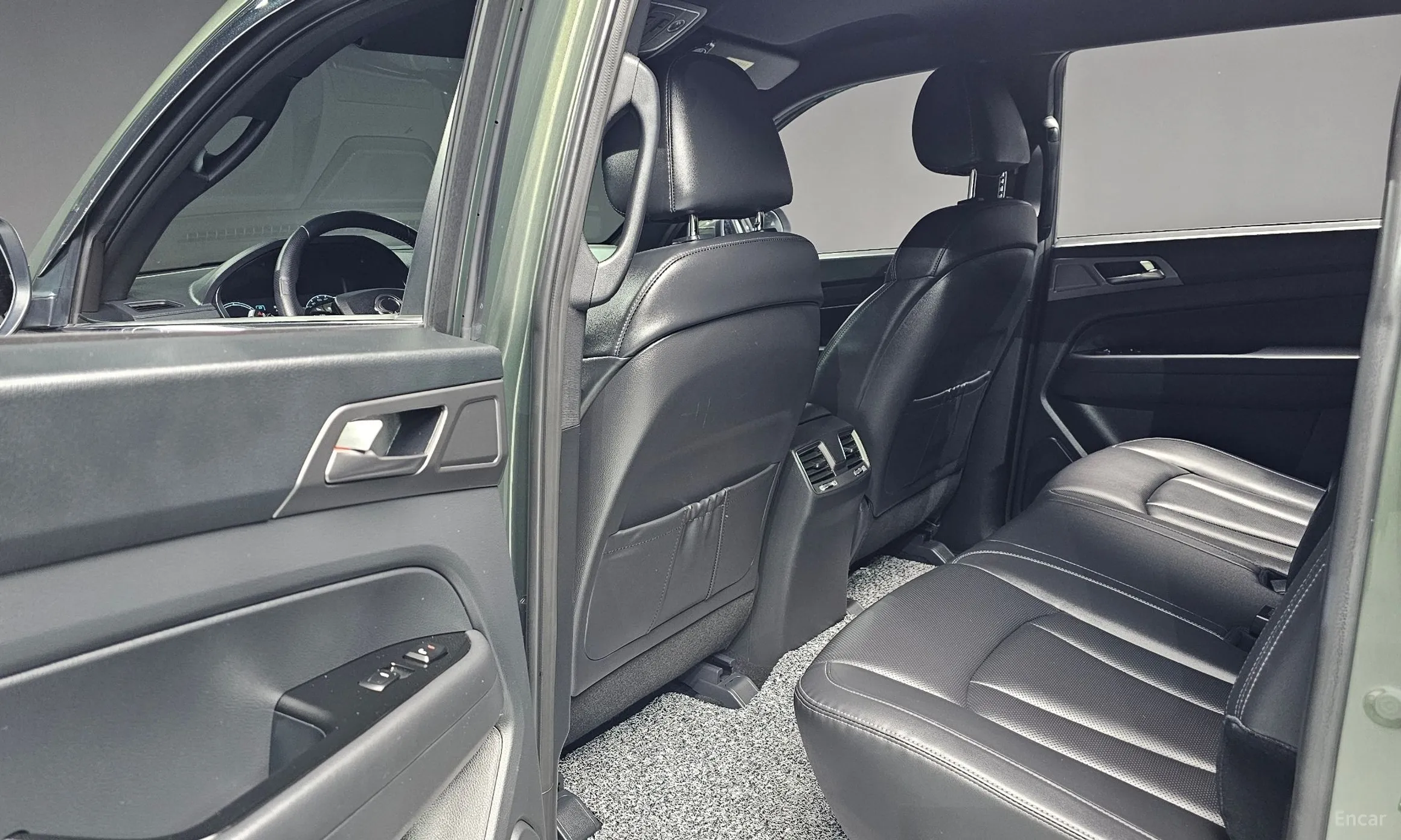 KG Mobility (SsangYong) Rexton Sports Khan превью 17