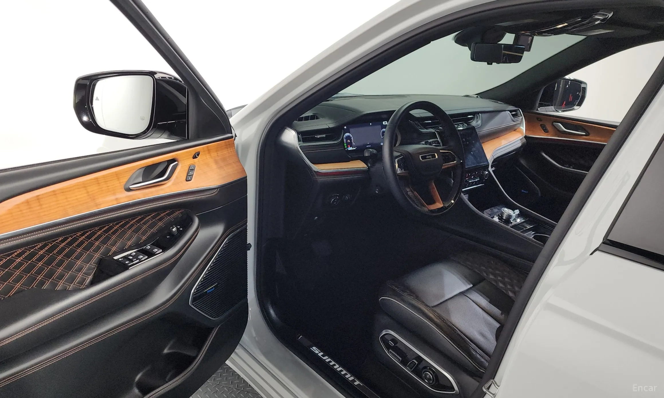 Jeep Grand Cherokee (WL) превью 10