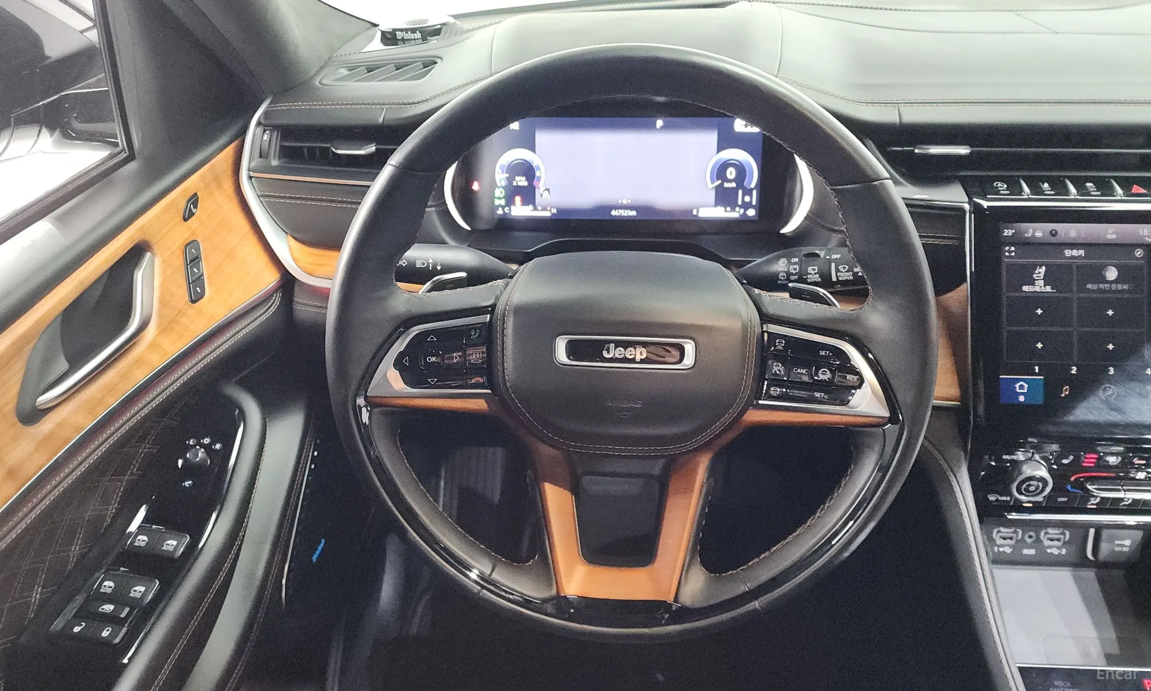 Jeep Grand Cherokee (WL) превью 13