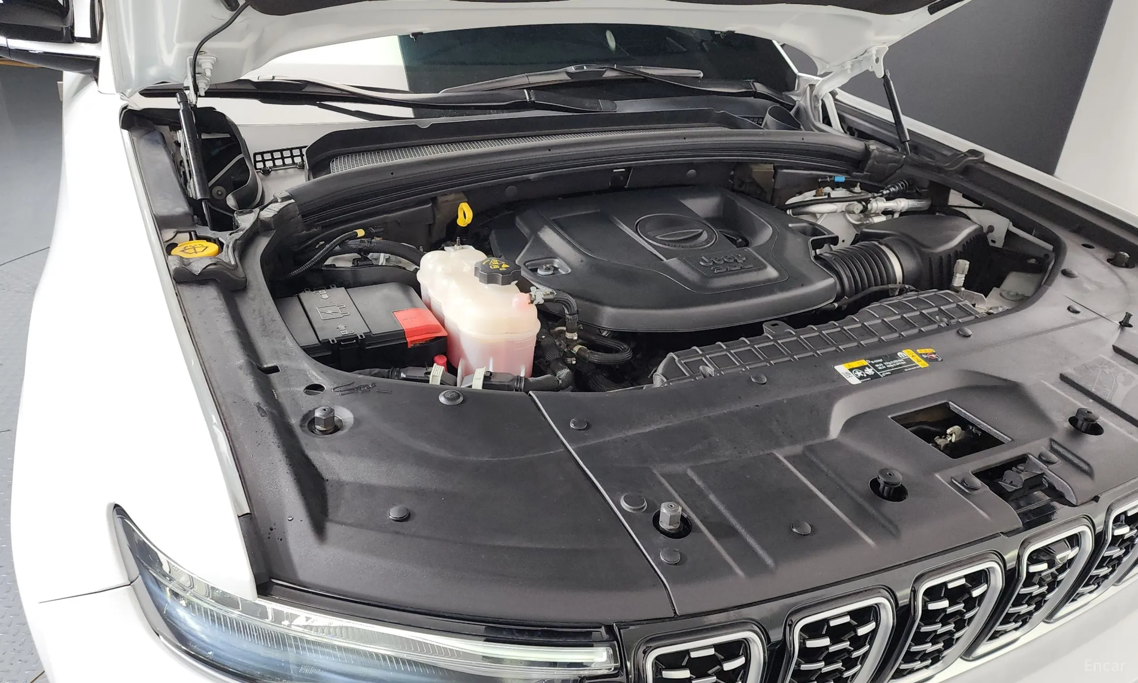 Jeep Grand Cherokee (WL) превью 6