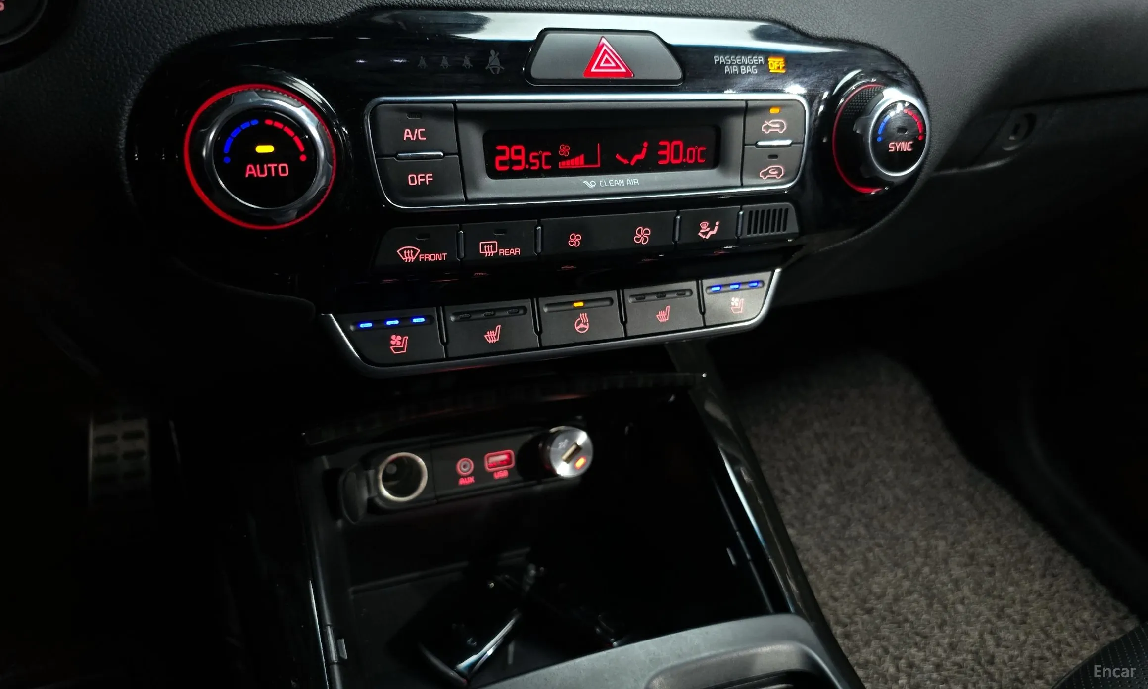 Kia Sorento превью 17