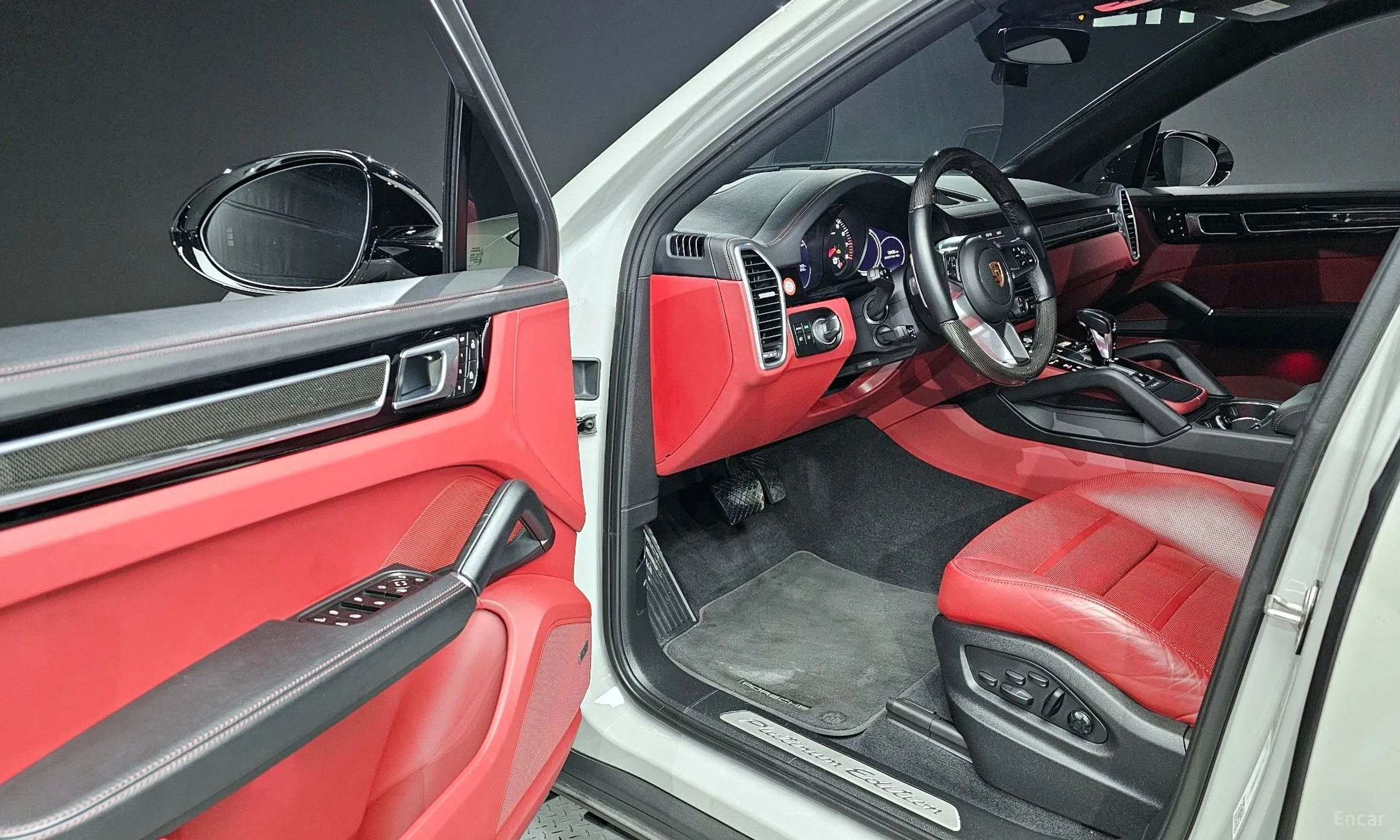 Porsche Cayenne (PO536) превью 10