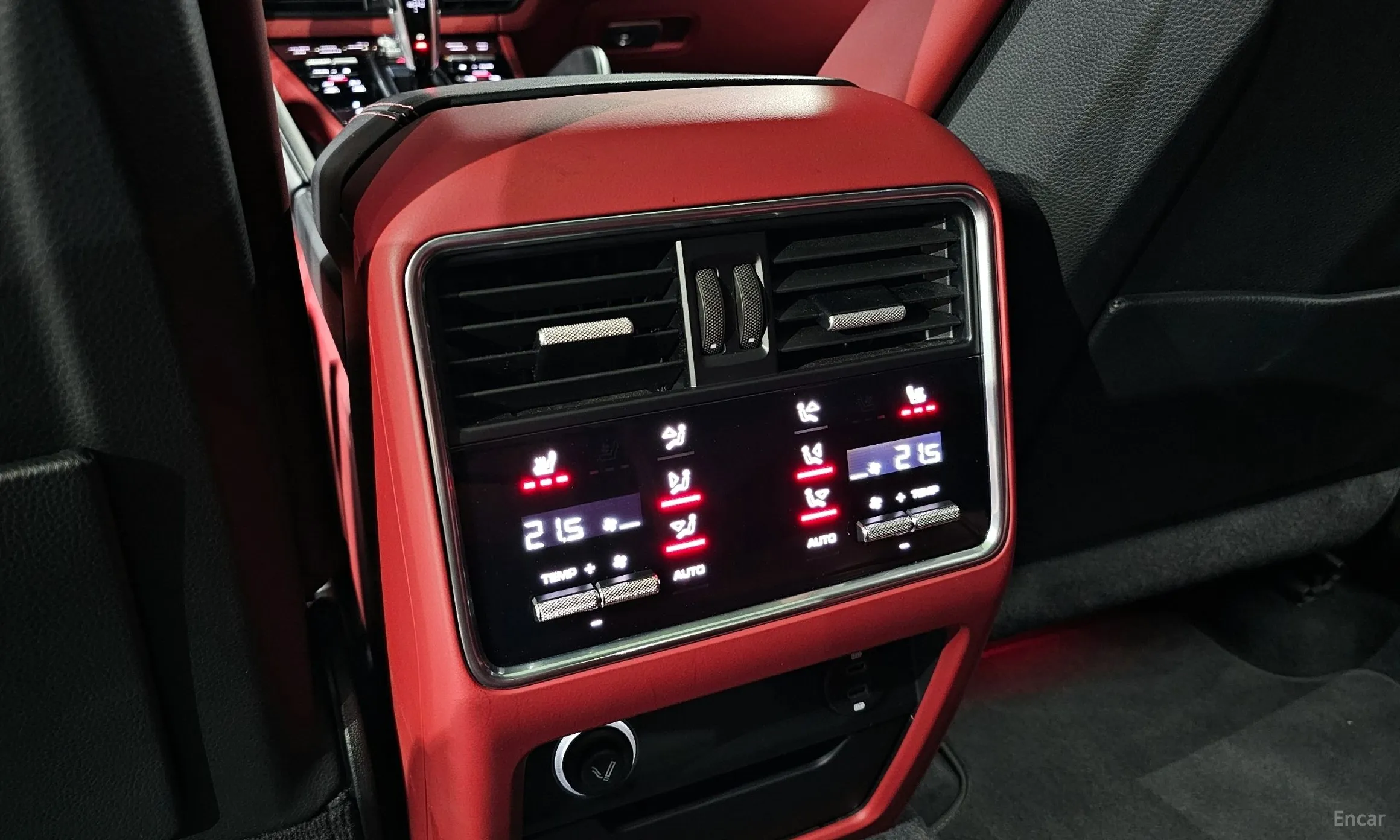 Porsche Cayenne (PO536) превью 16