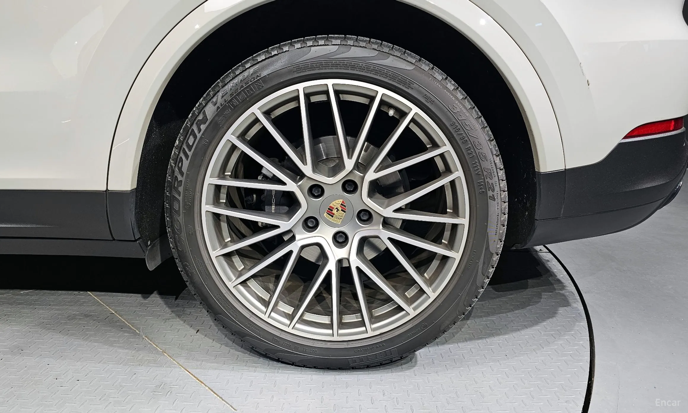Porsche Cayenne (PO536) превью 5