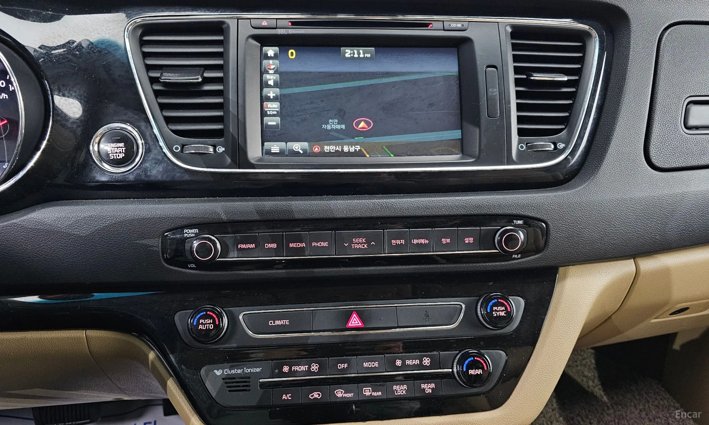 Kia Carnival превью 14