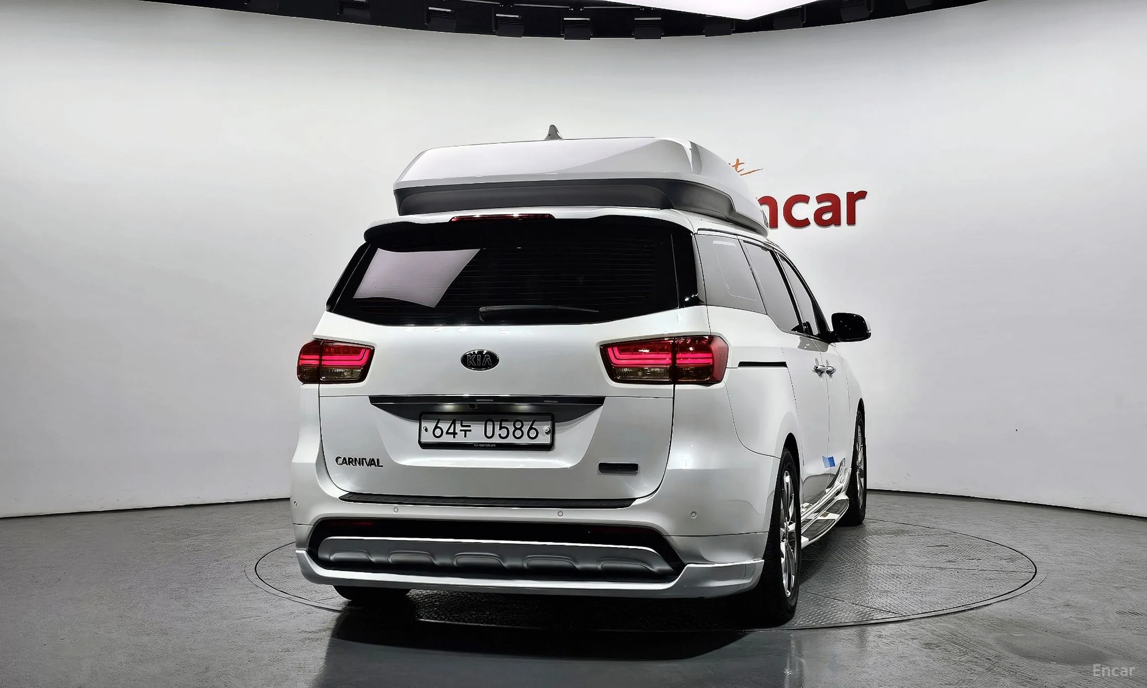 Kia Carnival превью 4