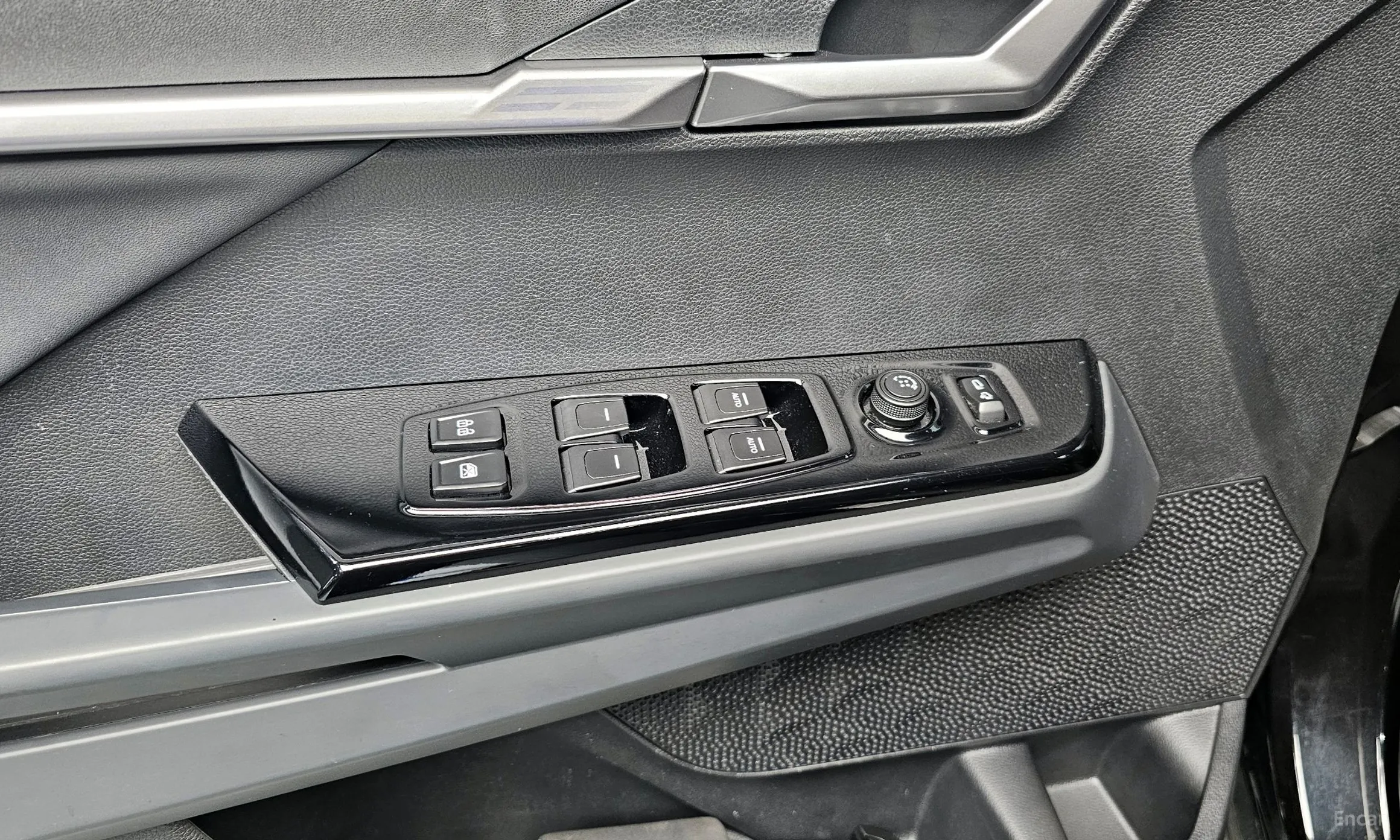 KG Mobility (SsangYong) Torres превью 16