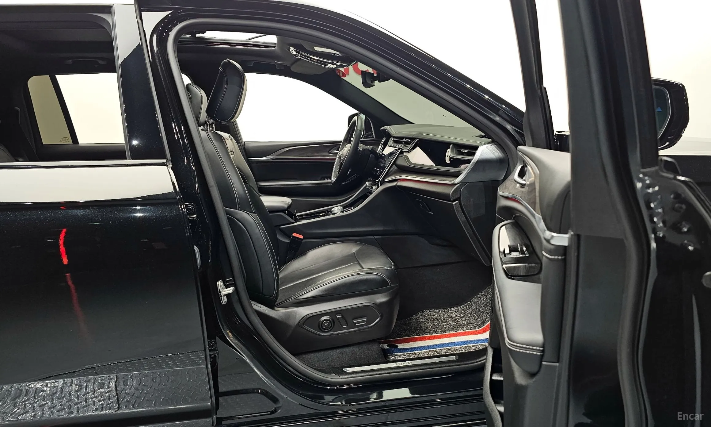 Jeep Grand Cherokee (WL) превью 11