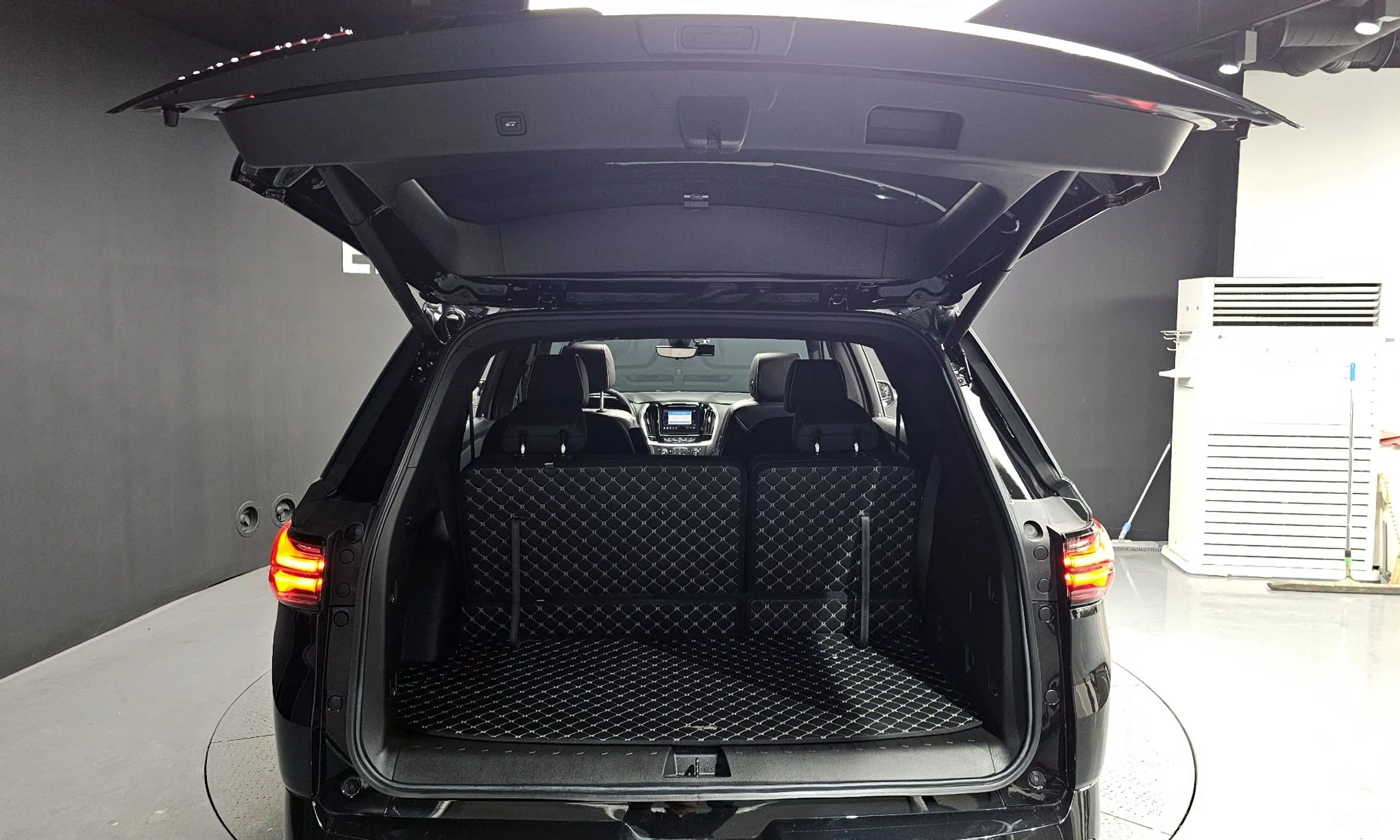 Chevrolet (GM Daewoo) Traverse превью 20