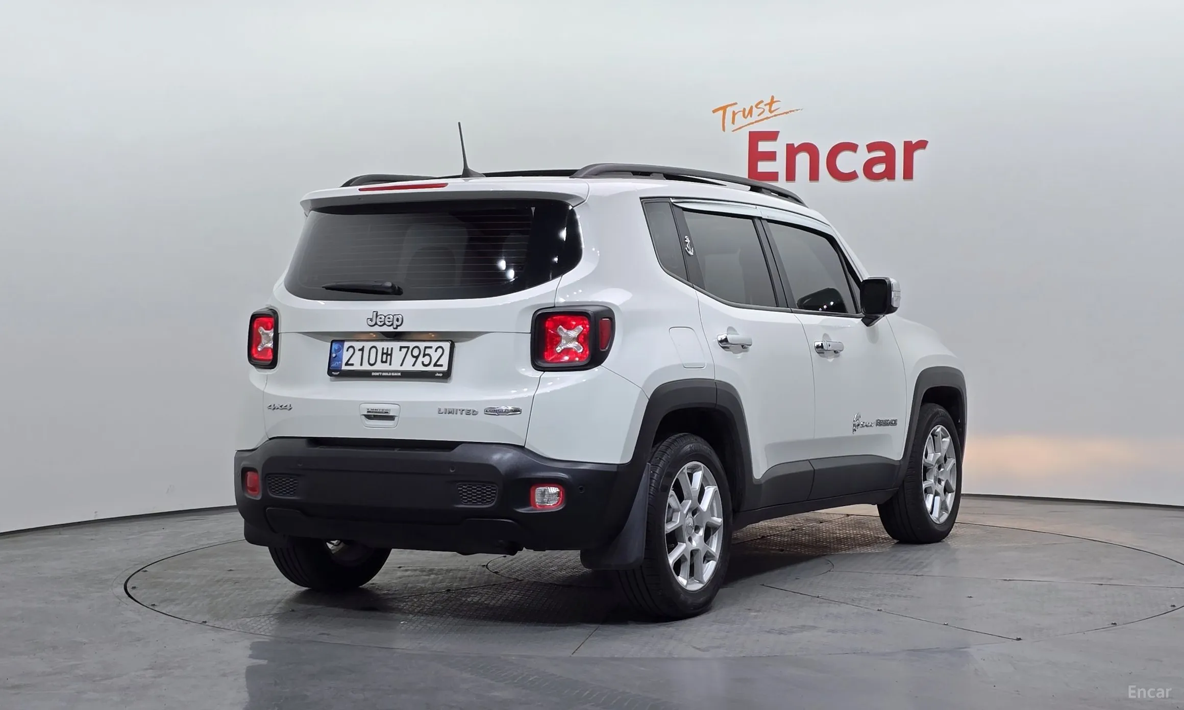 Jeep Renegade превью 2
