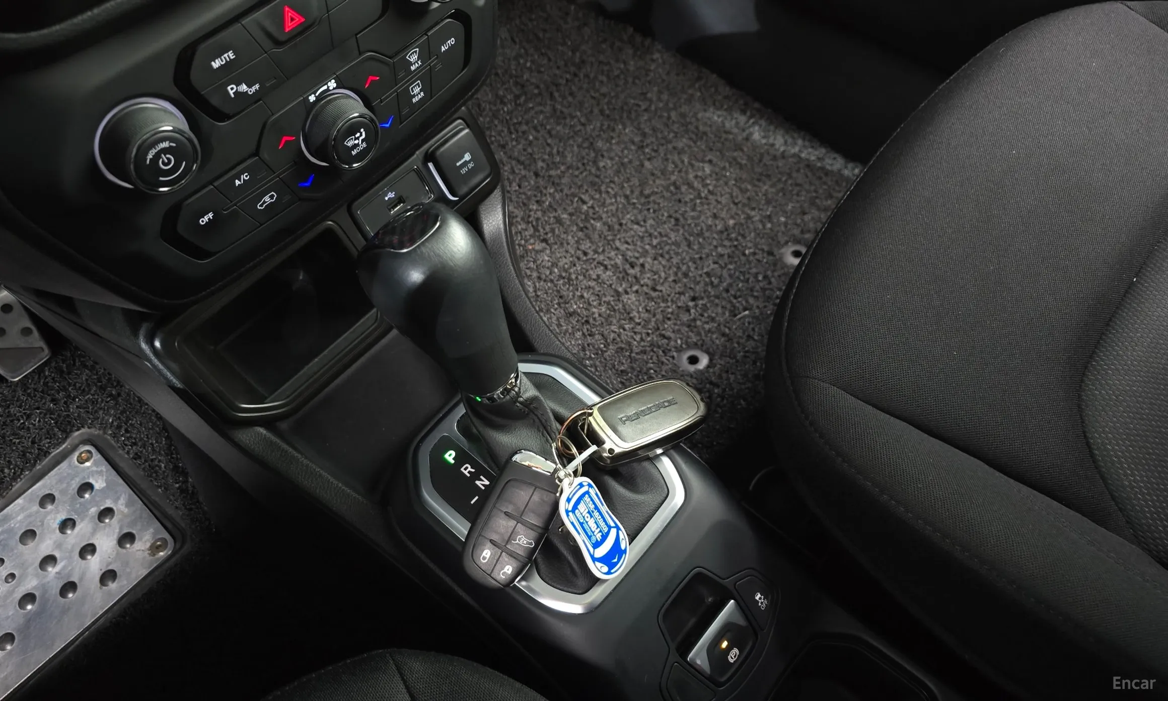 Jeep Renegade превью 9