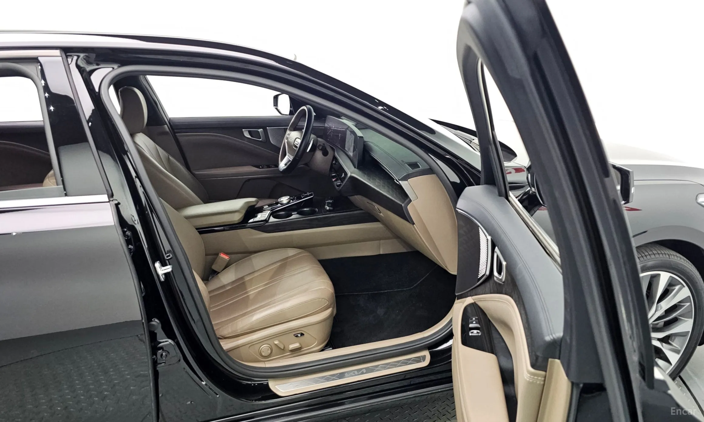 Kia K8 превью 11