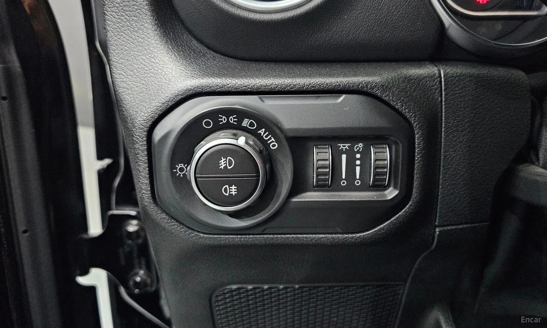 Jeep Wrangler (JL) превью 17