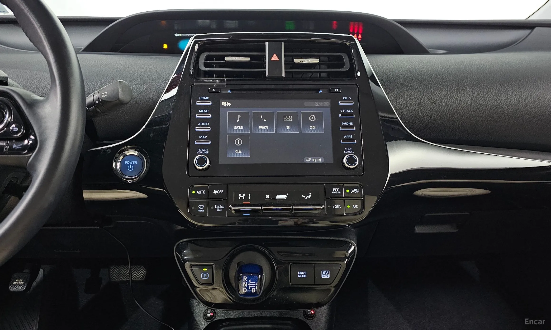 Toyota Prius 4th Generation превью 19