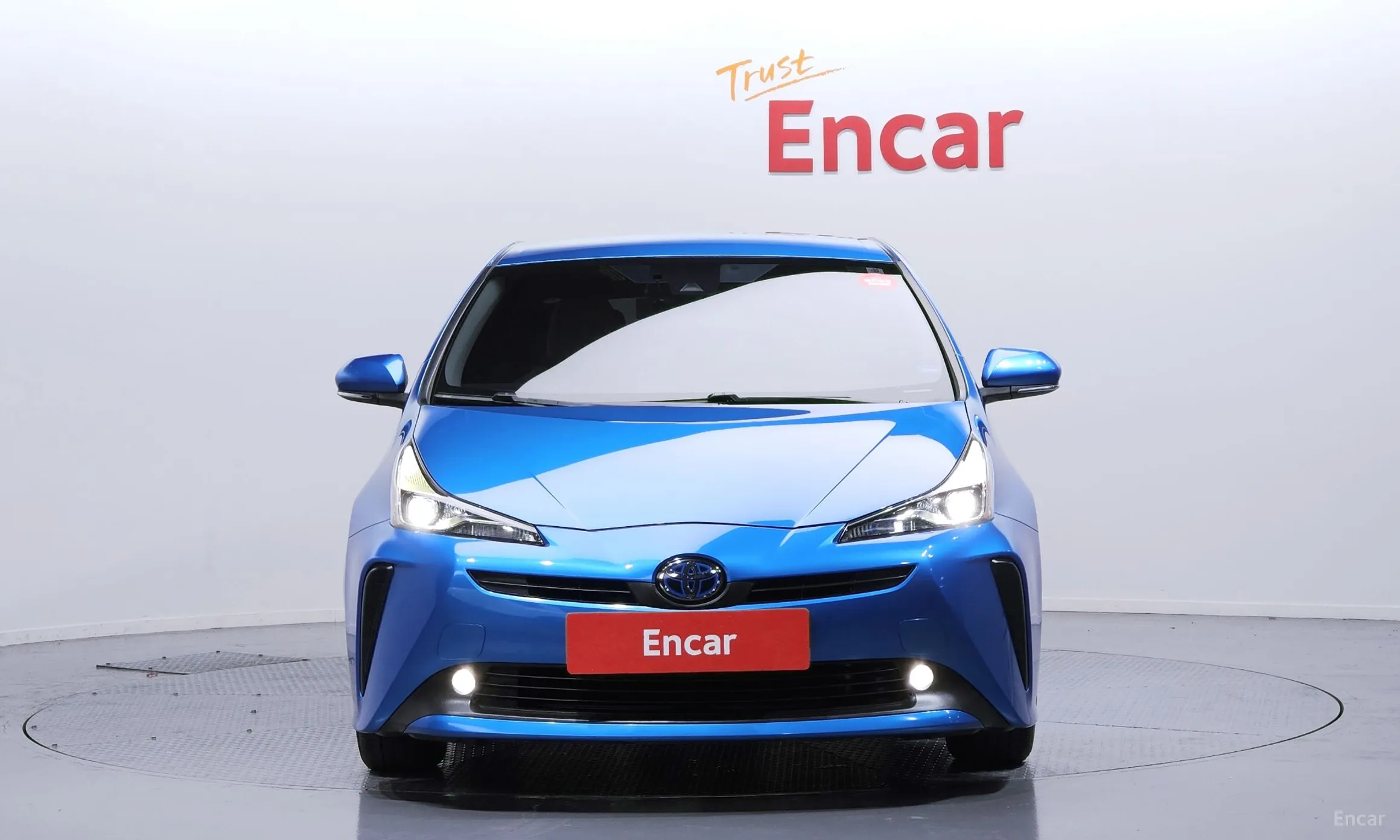 Toyota Prius 4th Generation превью 3