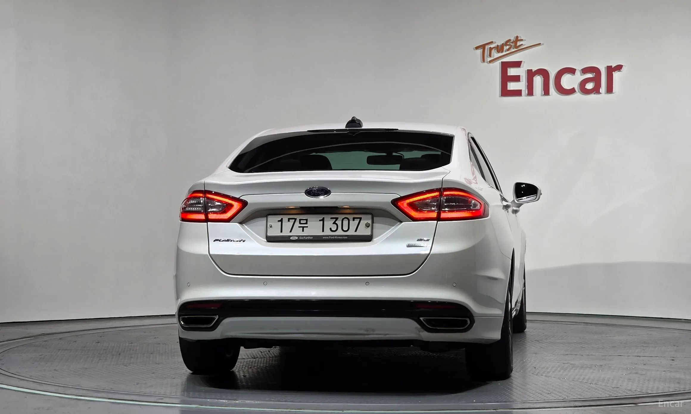 Ford Fusion превью 4