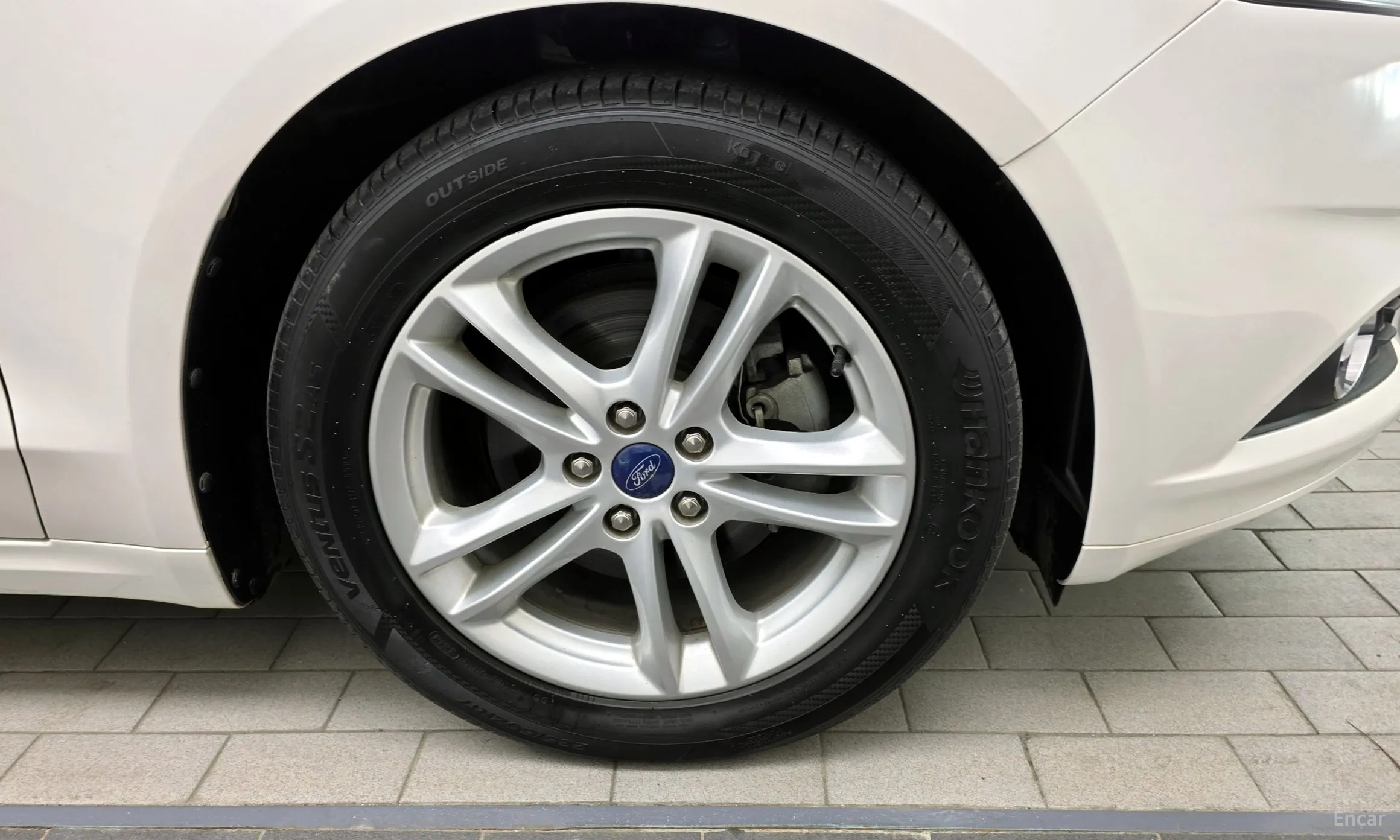 Ford Fusion превью 5