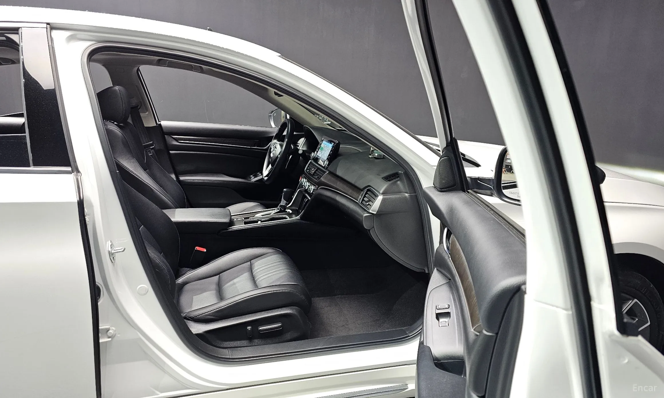 Honda Accord 10th Generation превью 11