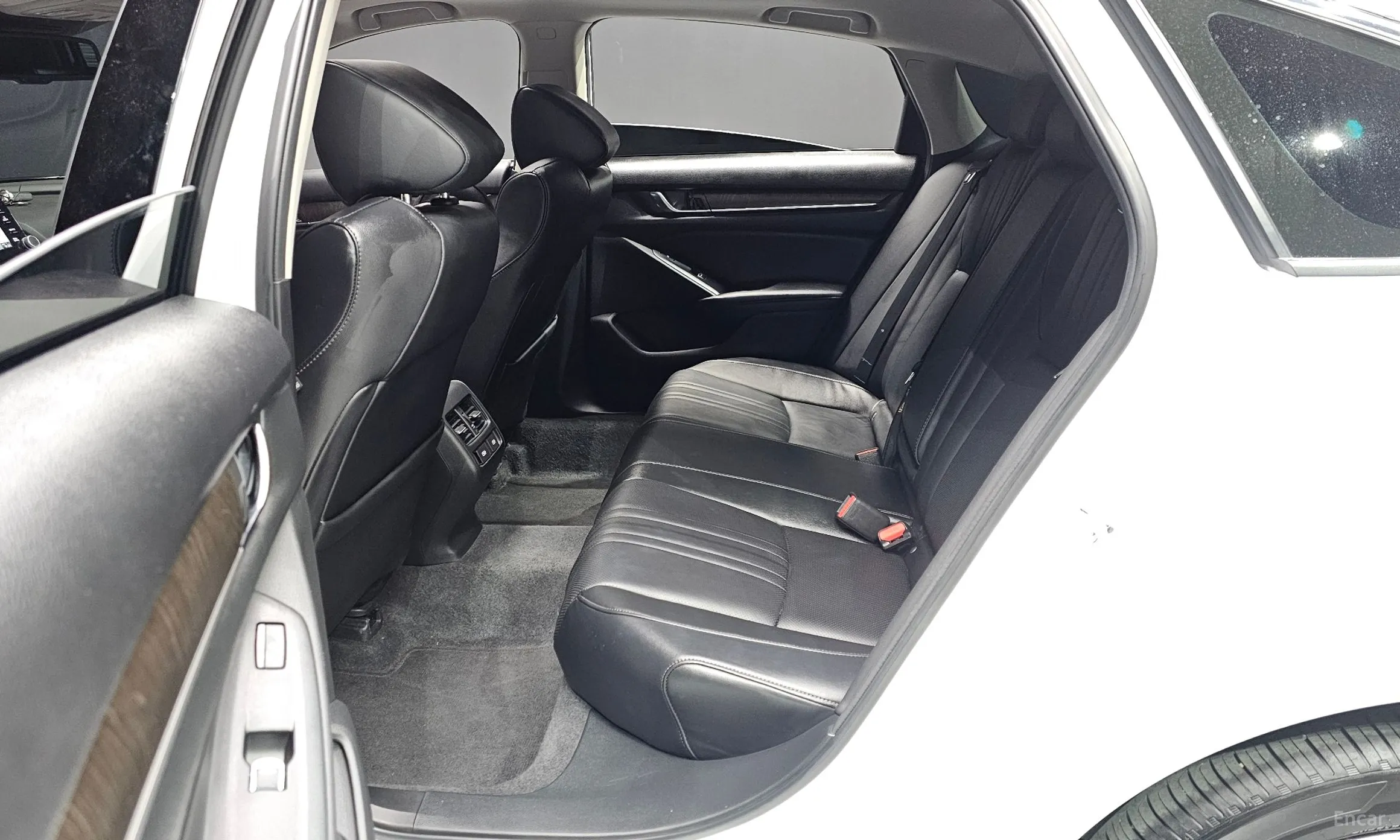 Honda Accord 10th Generation превью 12