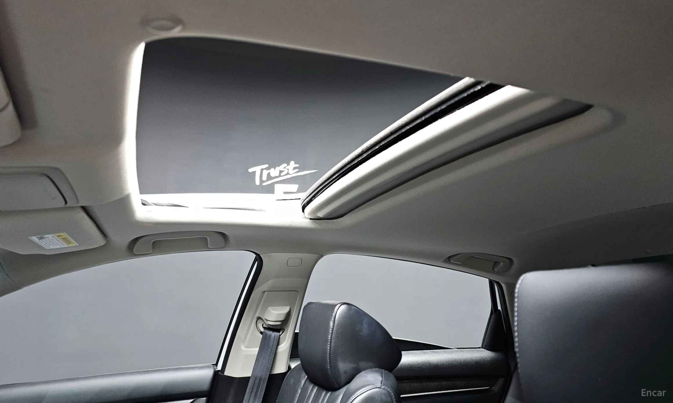 Honda Accord 10th Generation превью 19