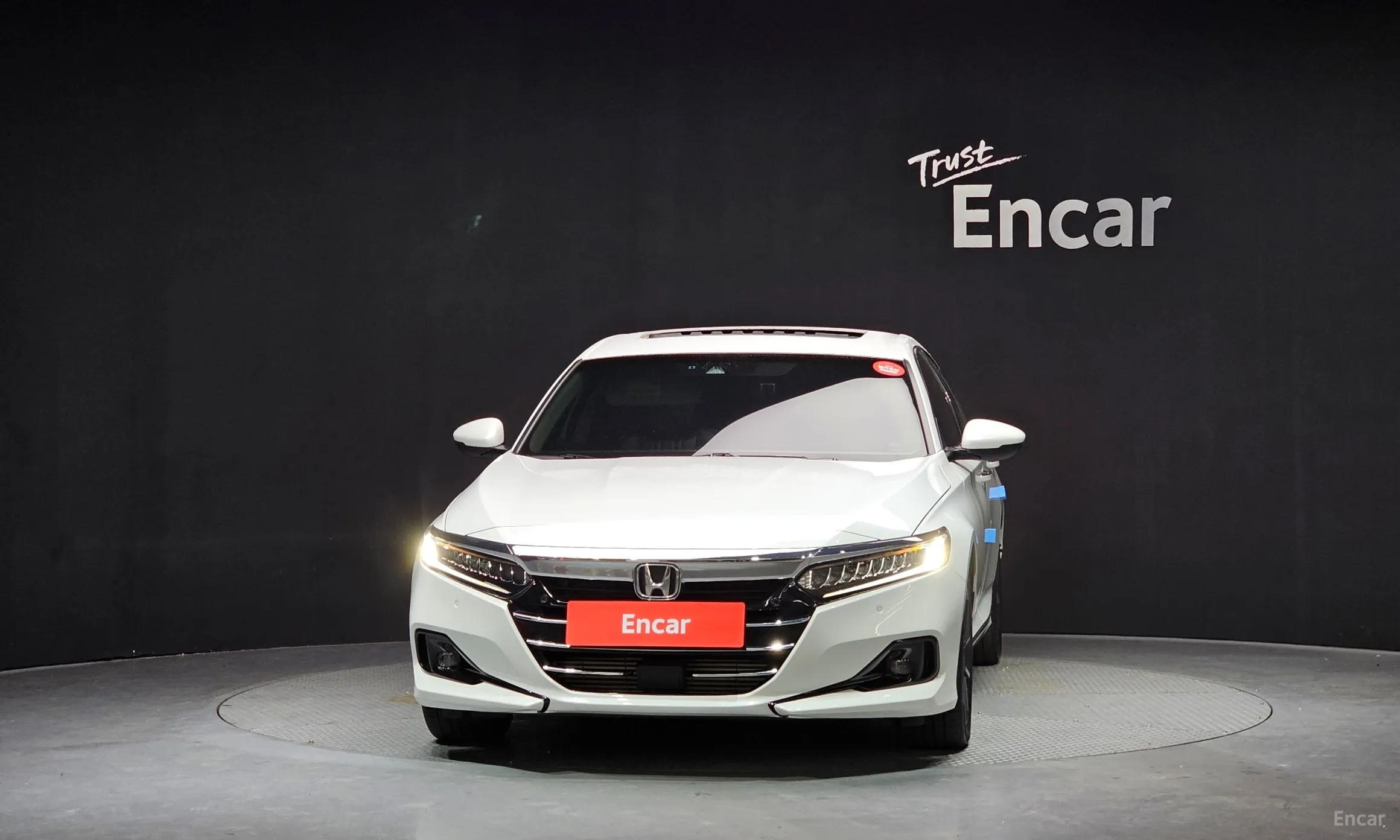 Honda Accord 10th Generation превью 3