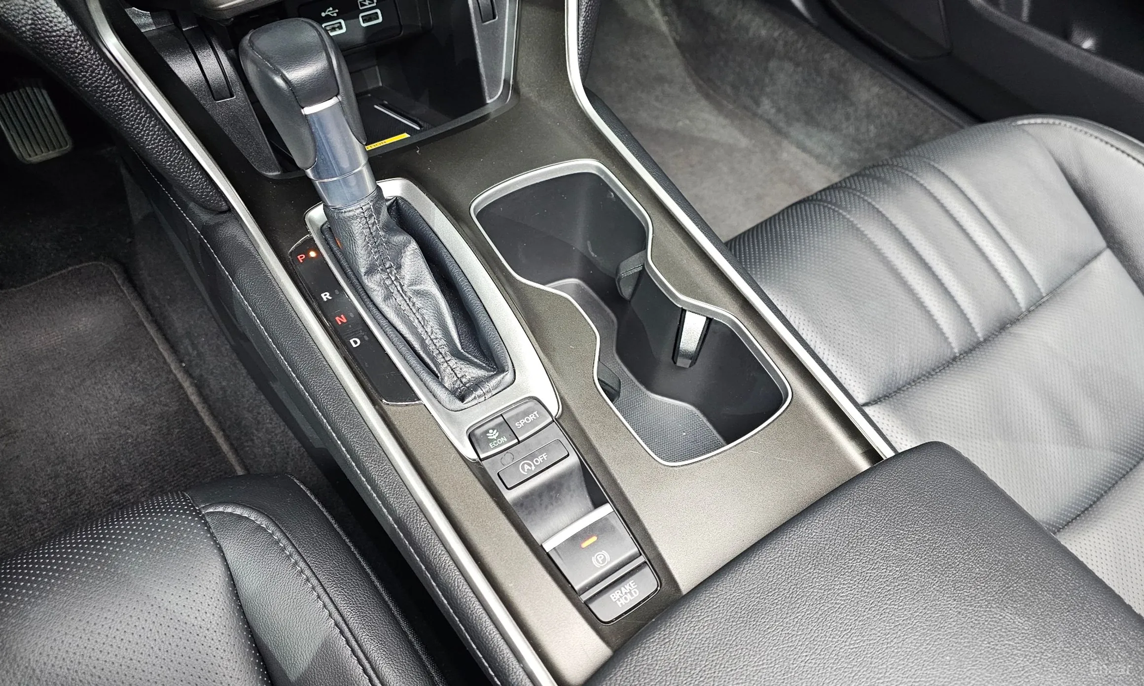 Honda Accord 10th Generation превью 9