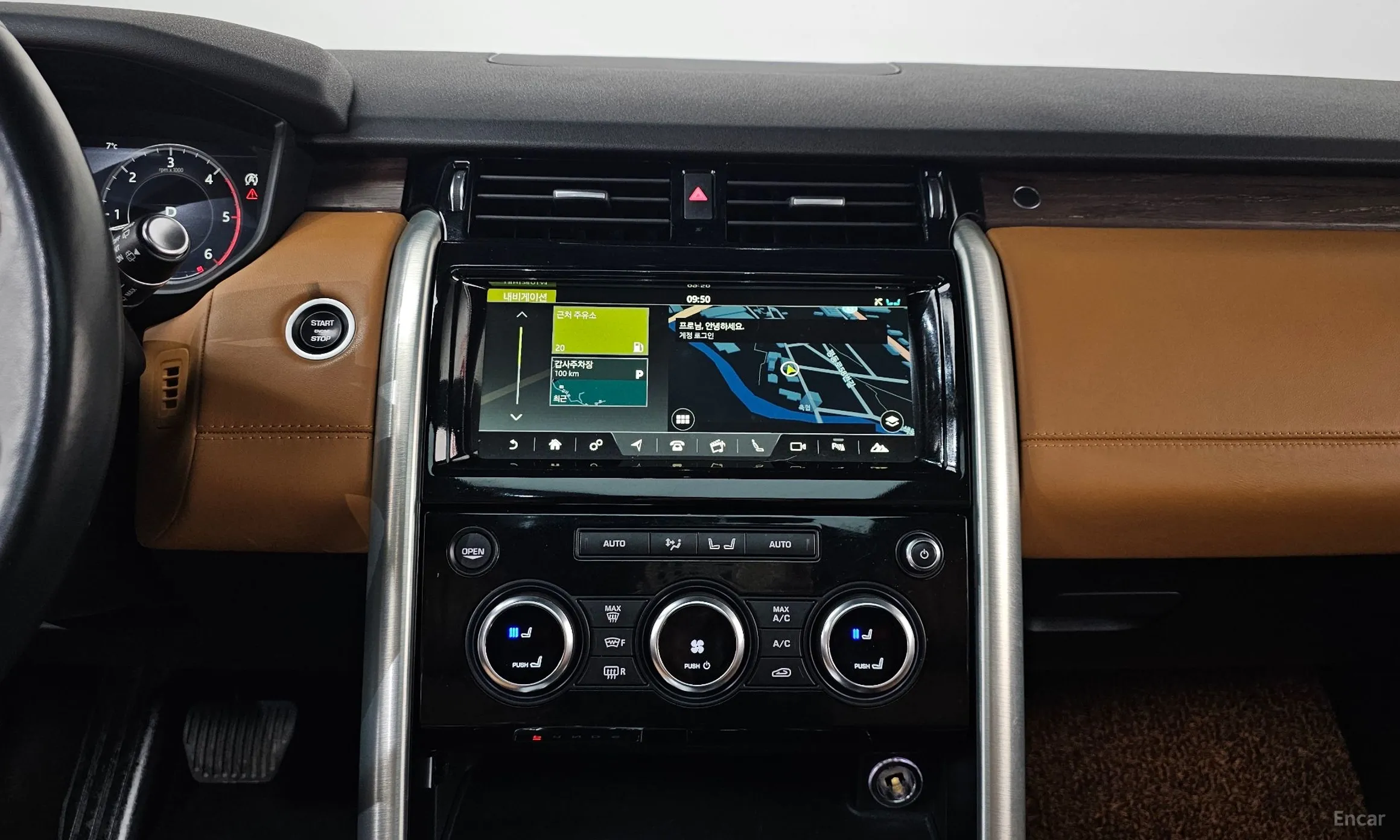 Land Rover Discovery 5 превью 14
