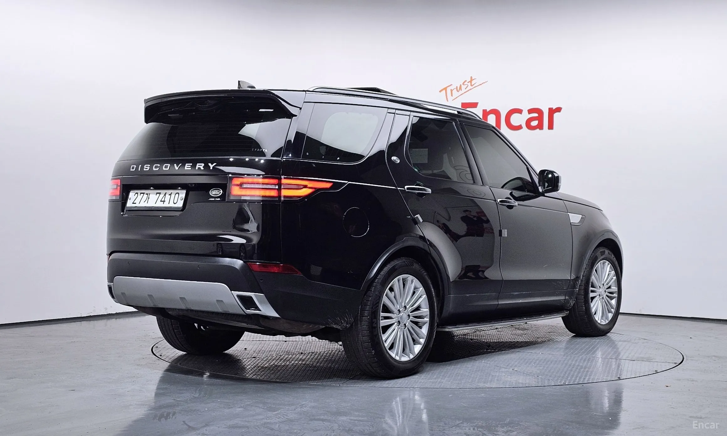 Land Rover Discovery 5 превью 2