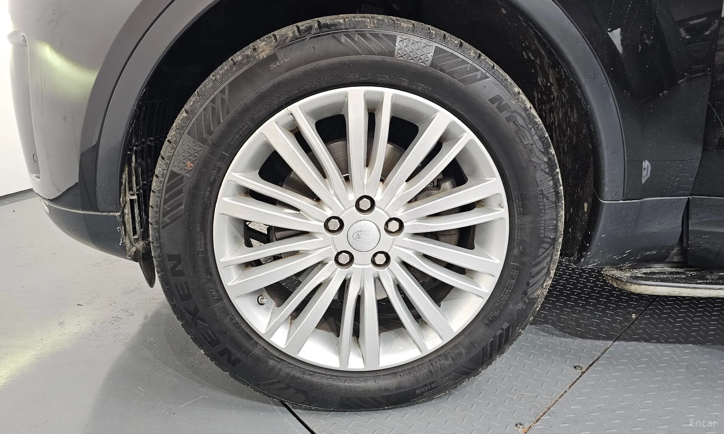 Land Rover Discovery 5 превью 5
