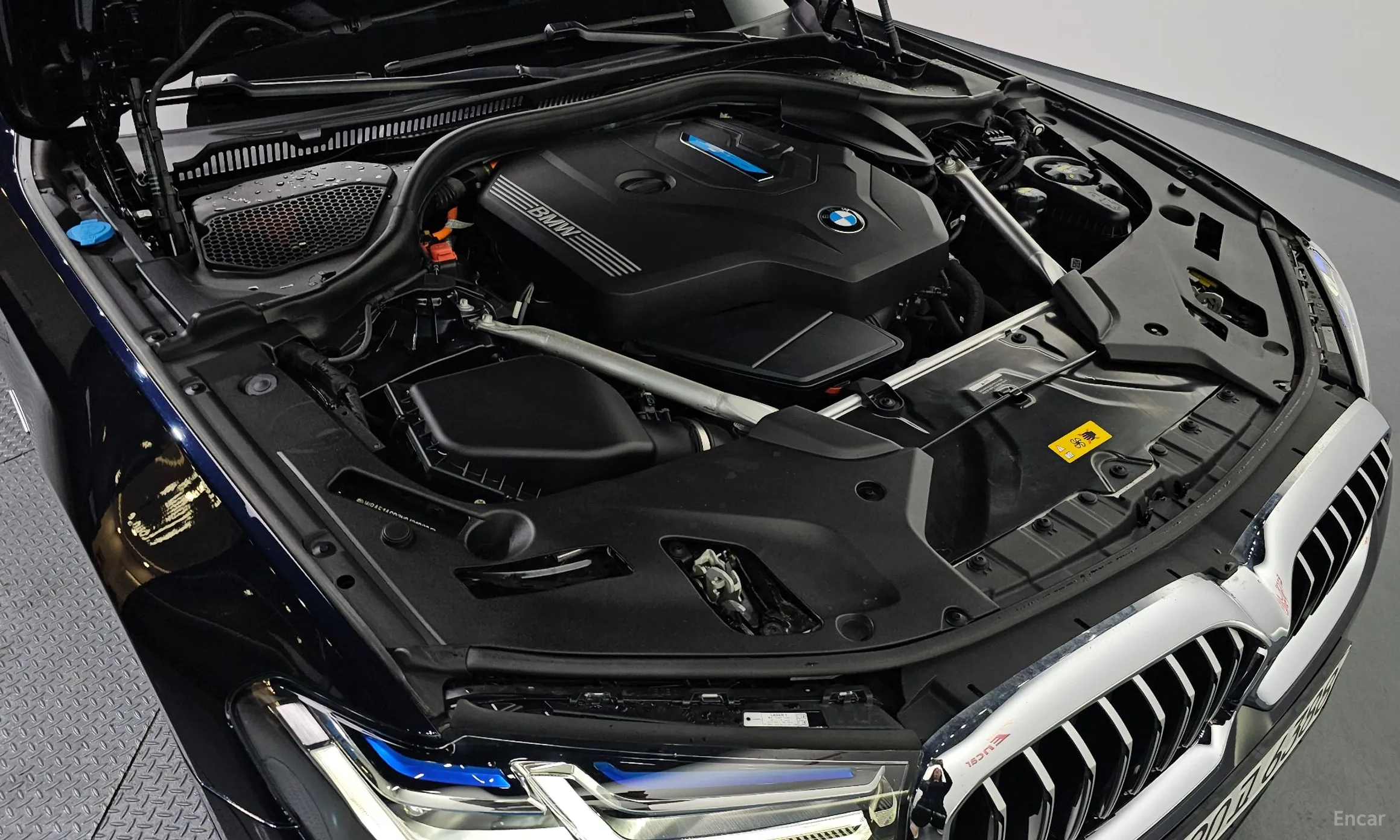 BMW 5 Series (G30) превью 6