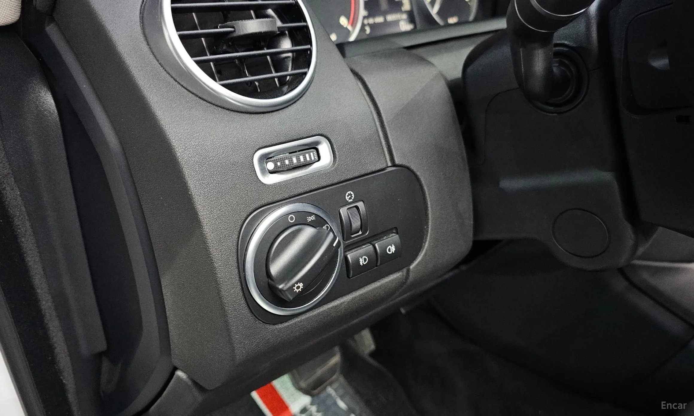 Land Rover Discovery 4 превью 16