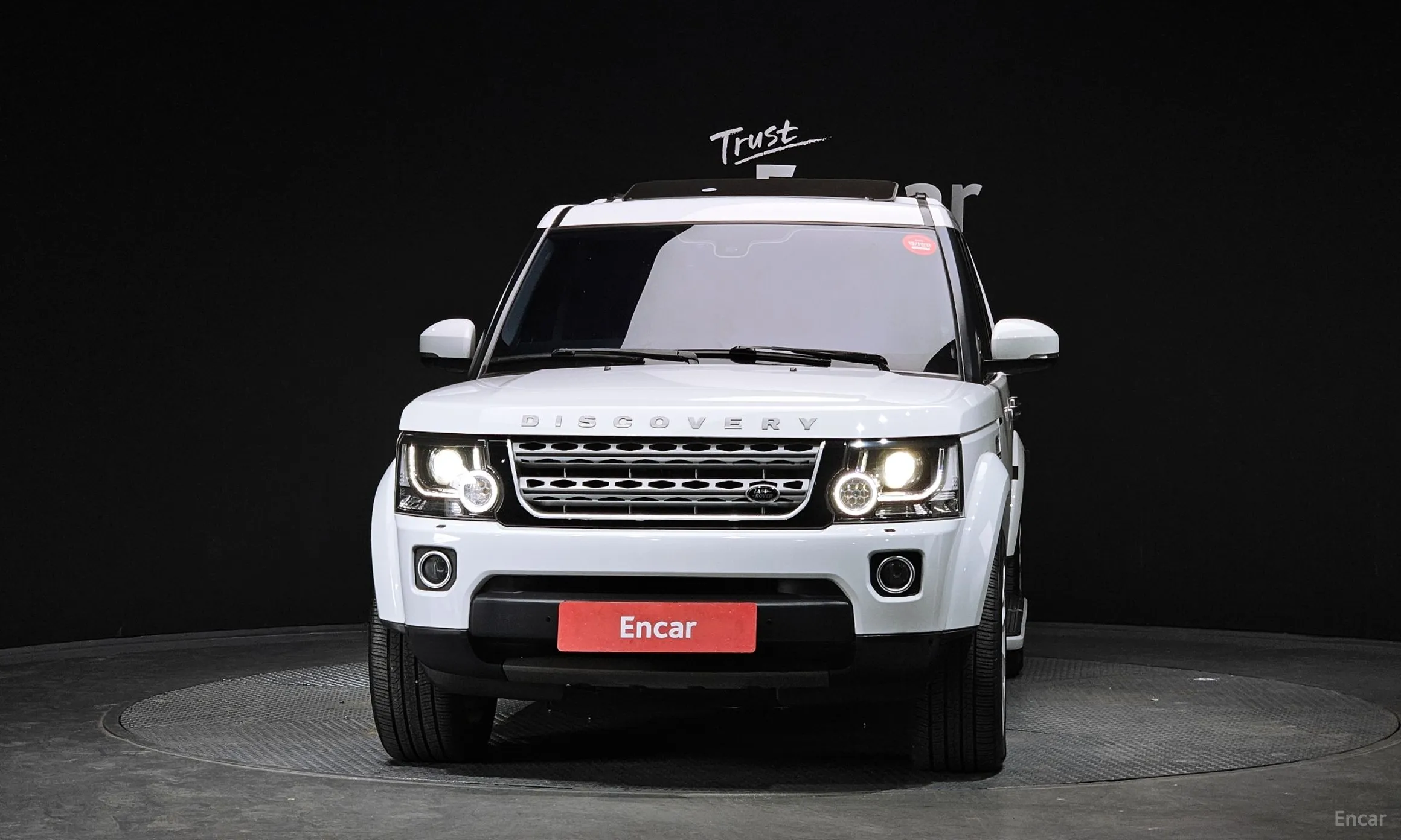 Land Rover Discovery 4 превью 3