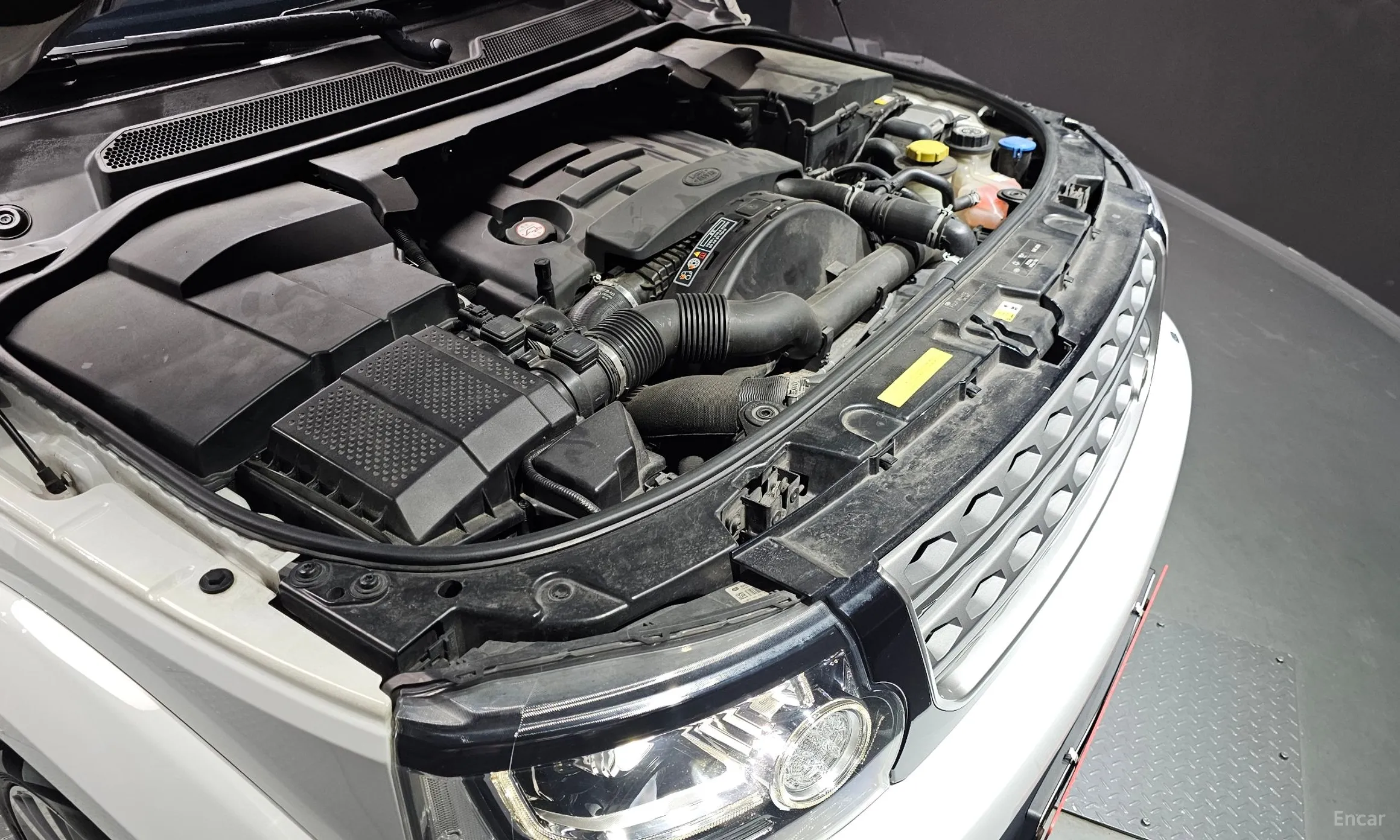 Land Rover Discovery 4 превью 6