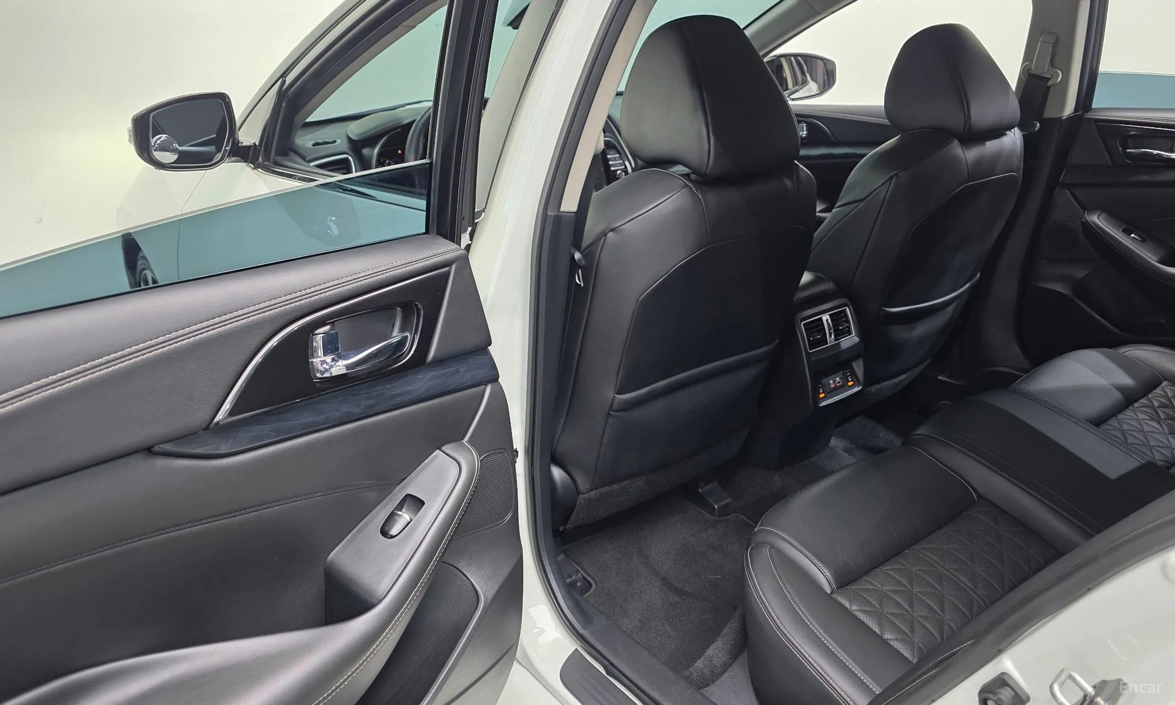 Nissan Maxima (A36) превью 18