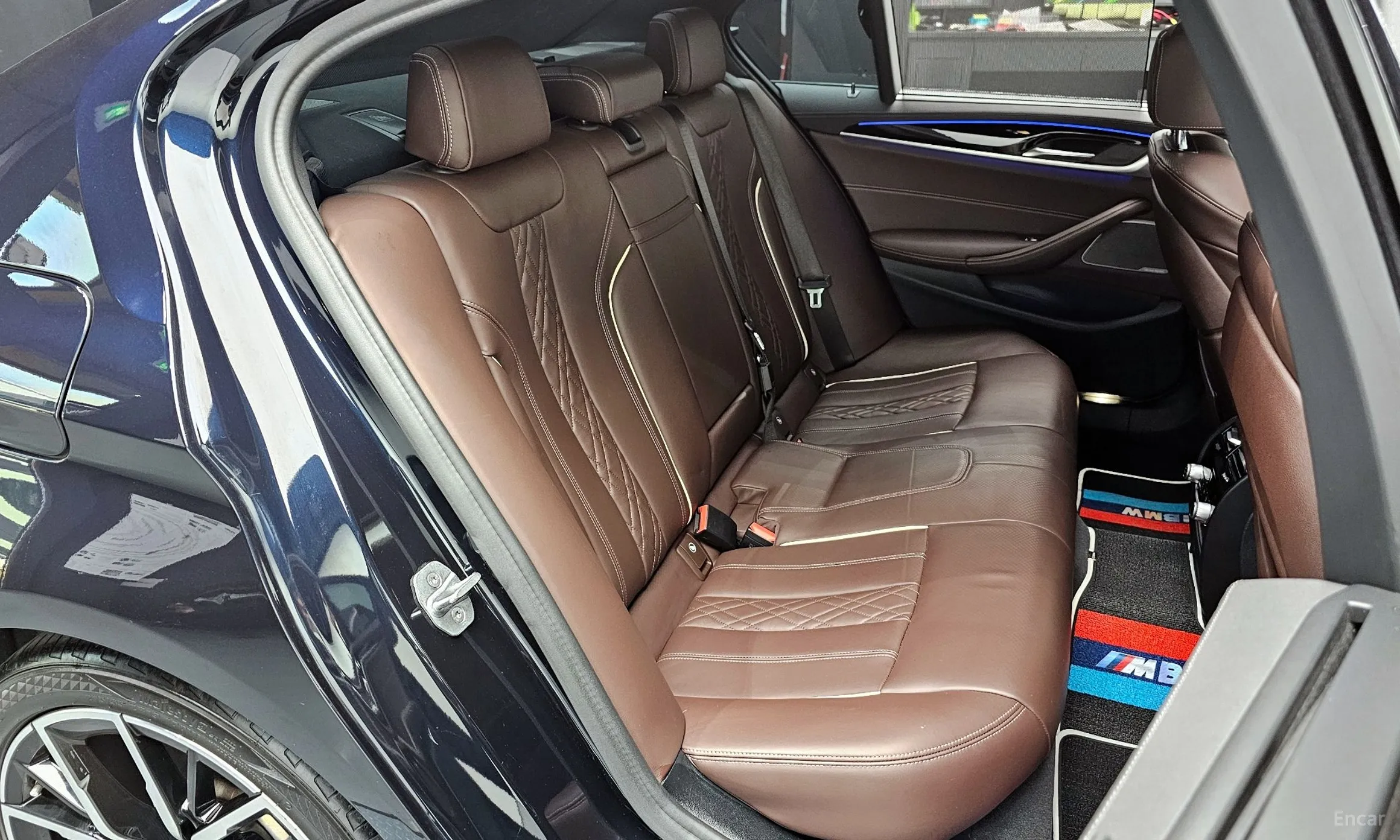 BMW 5 Series (G30) превью 12
