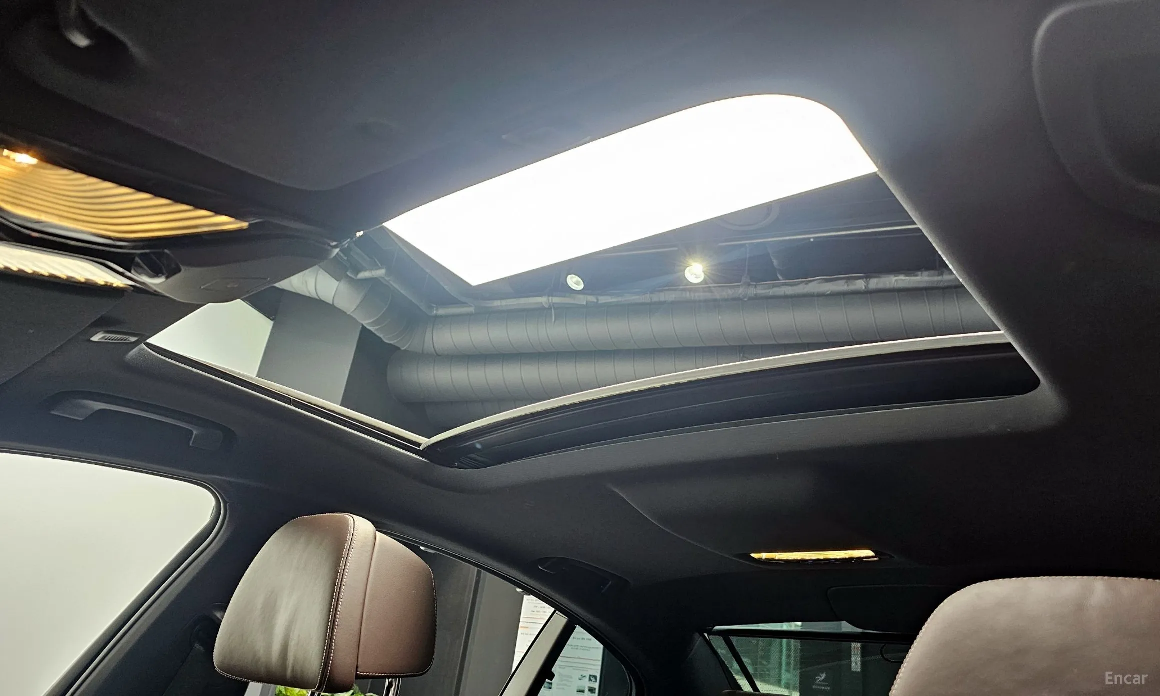 BMW 5 Series (G30) превью 18