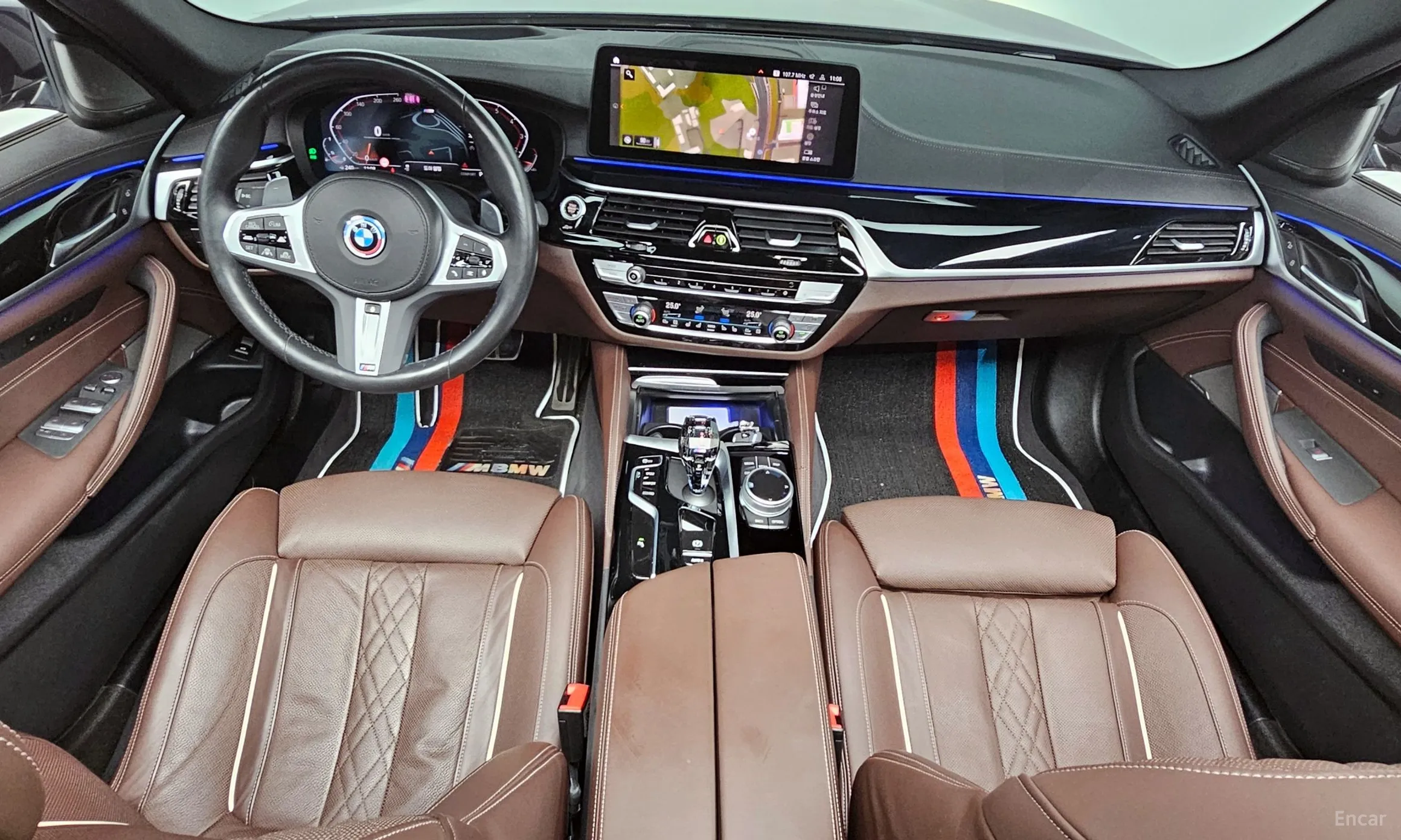 BMW 5 Series (G30) превью 7