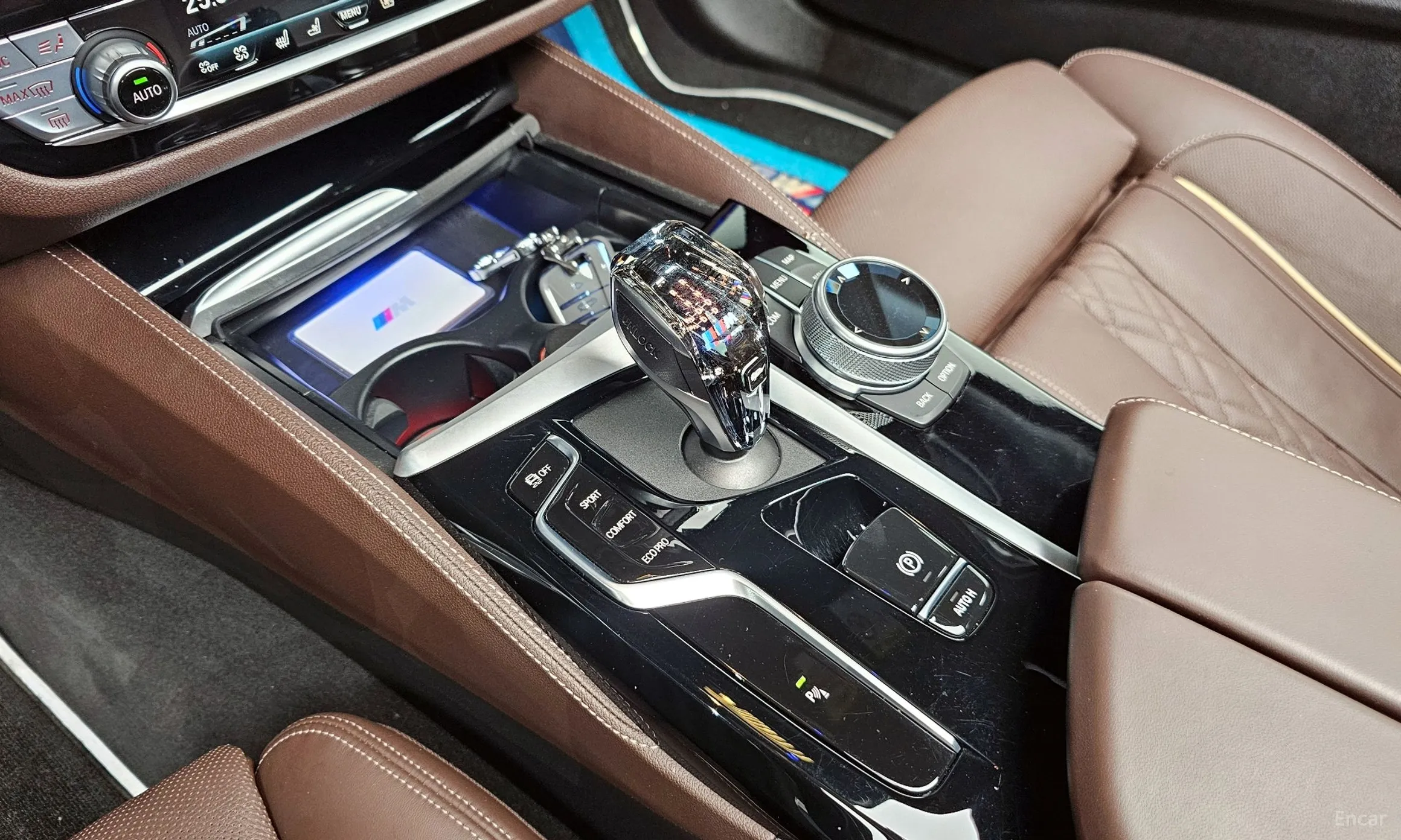 BMW 5 Series (G30) превью 9