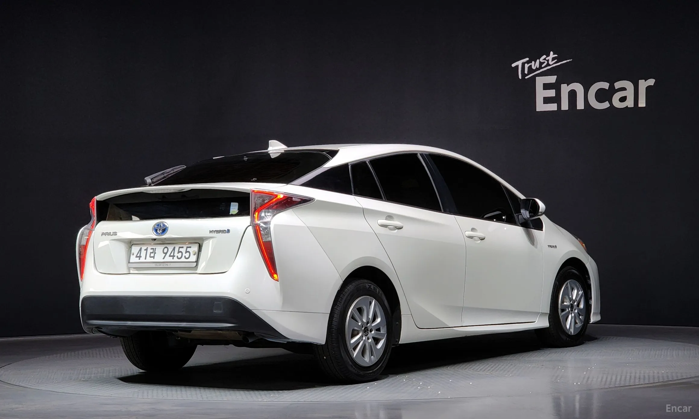 Toyota Prius 4th Generation
