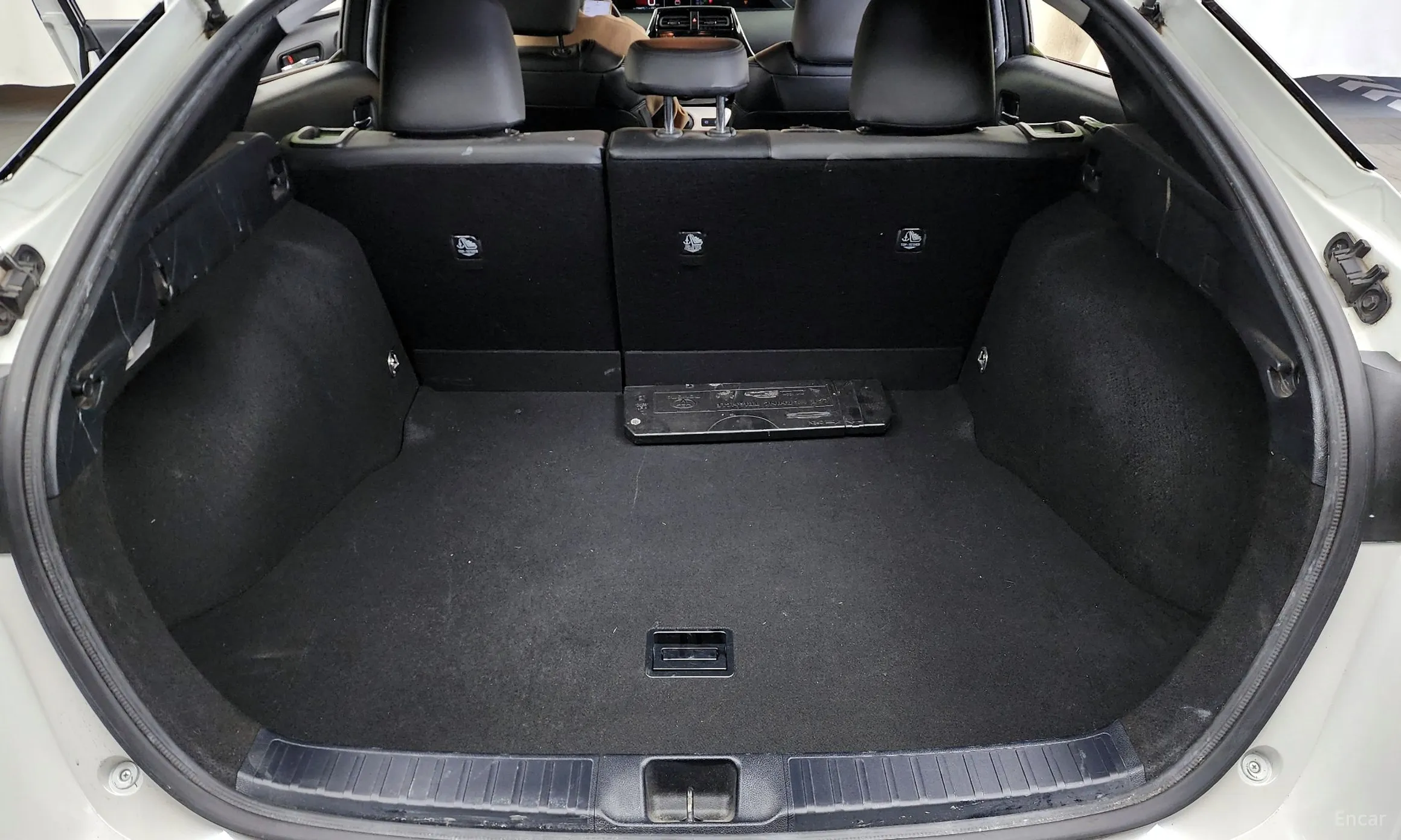 Toyota Prius 4th Generation превью 20