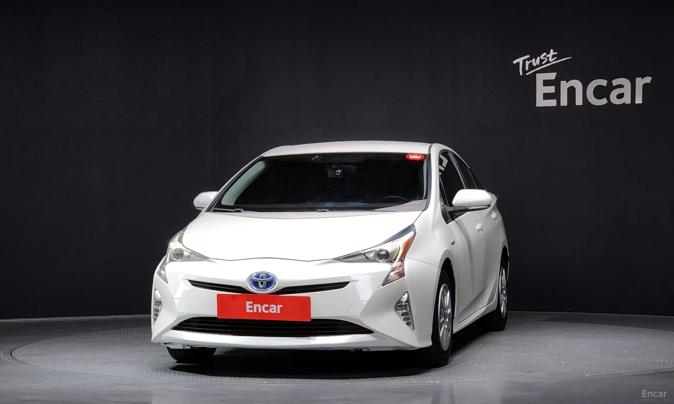 Toyota Prius 4th Generation превью 3