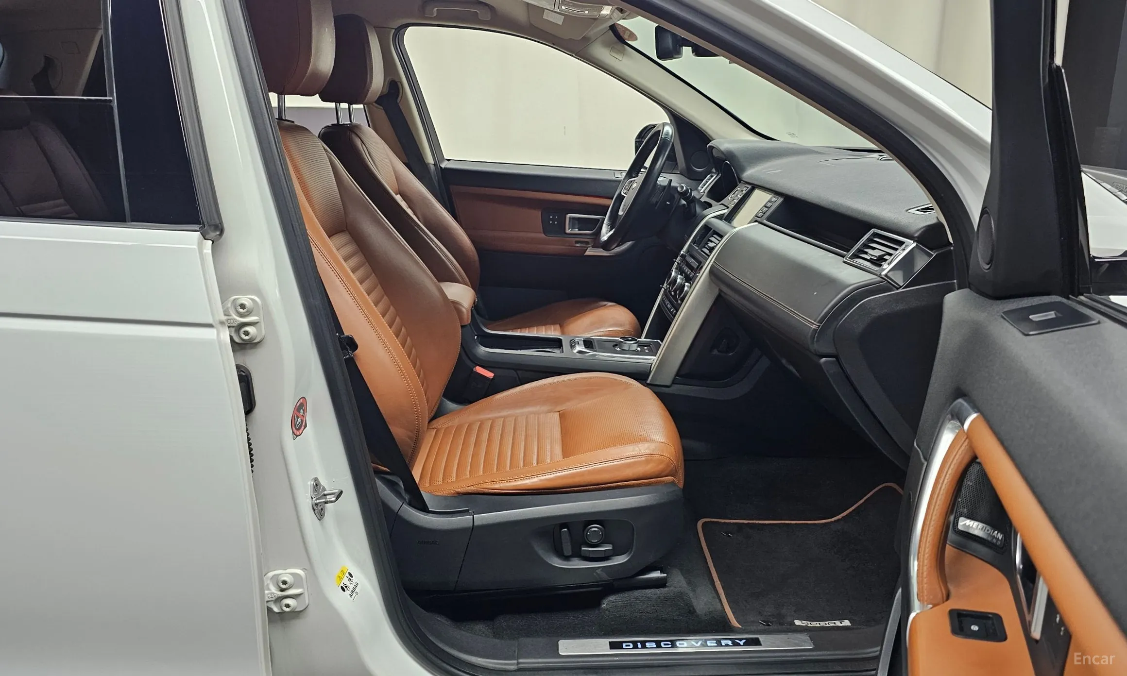 Land Rover Discovery Sports превью 11